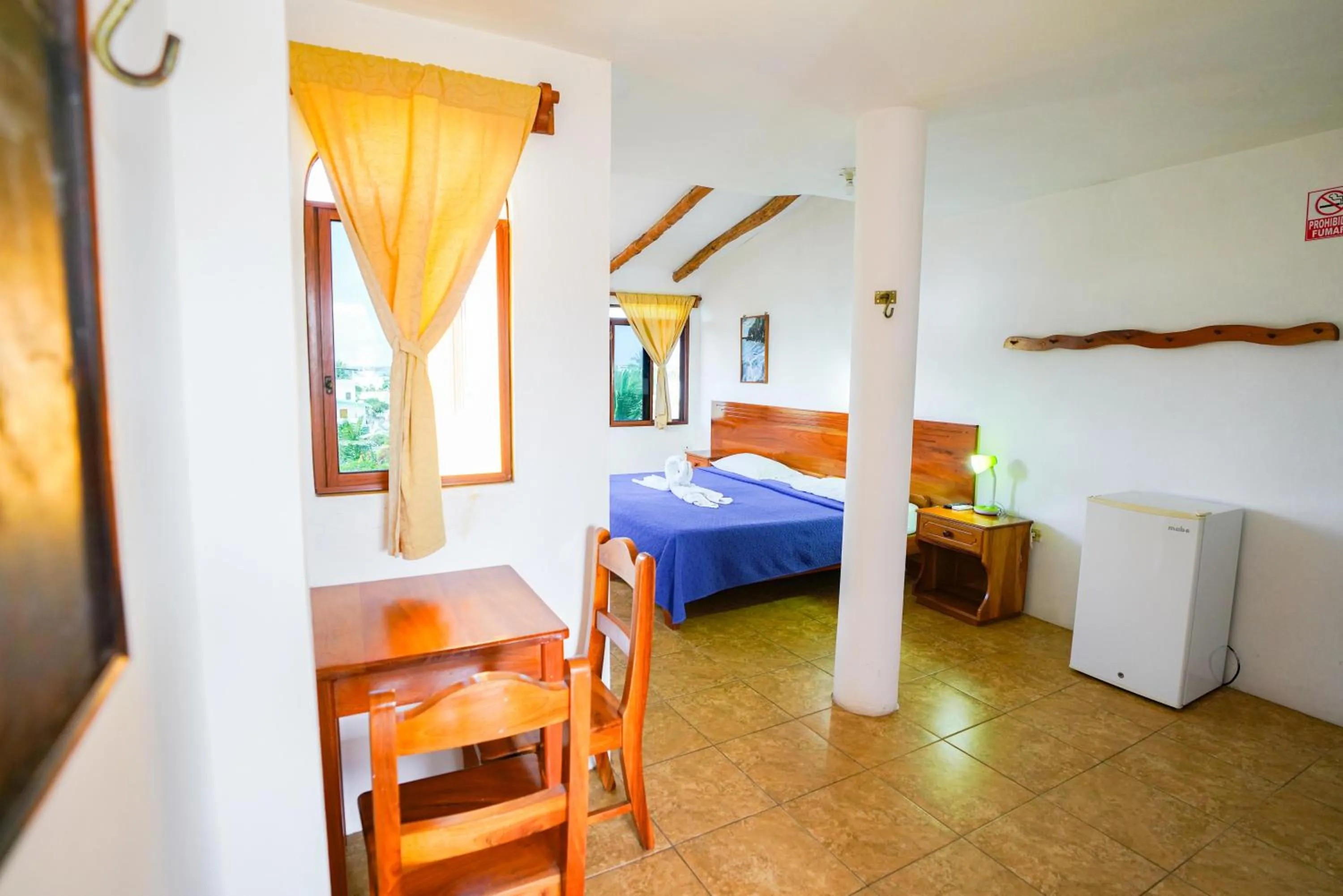 Bed in Galapagos Verde Azul