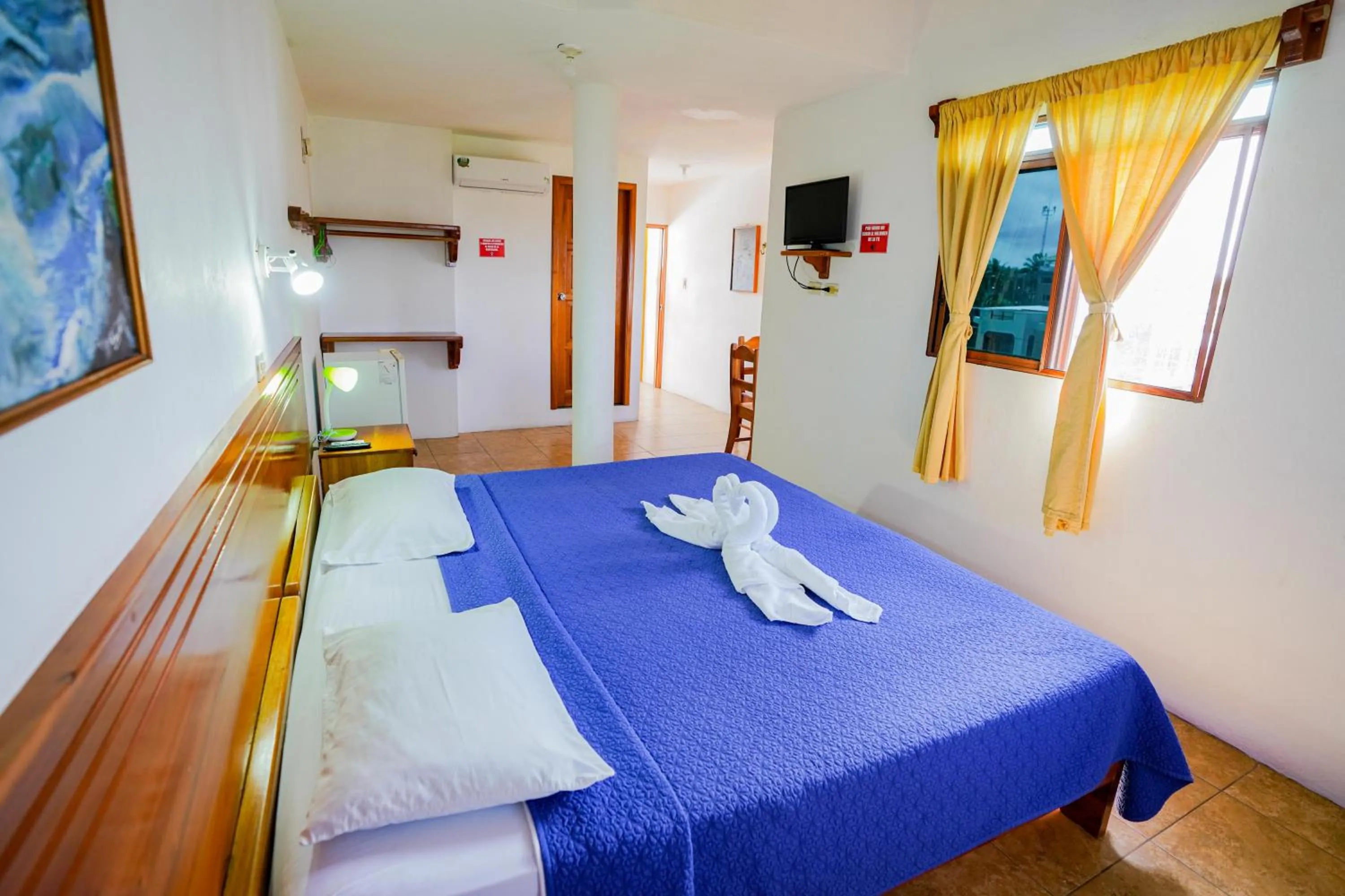 Bed in Galapagos Verde Azul