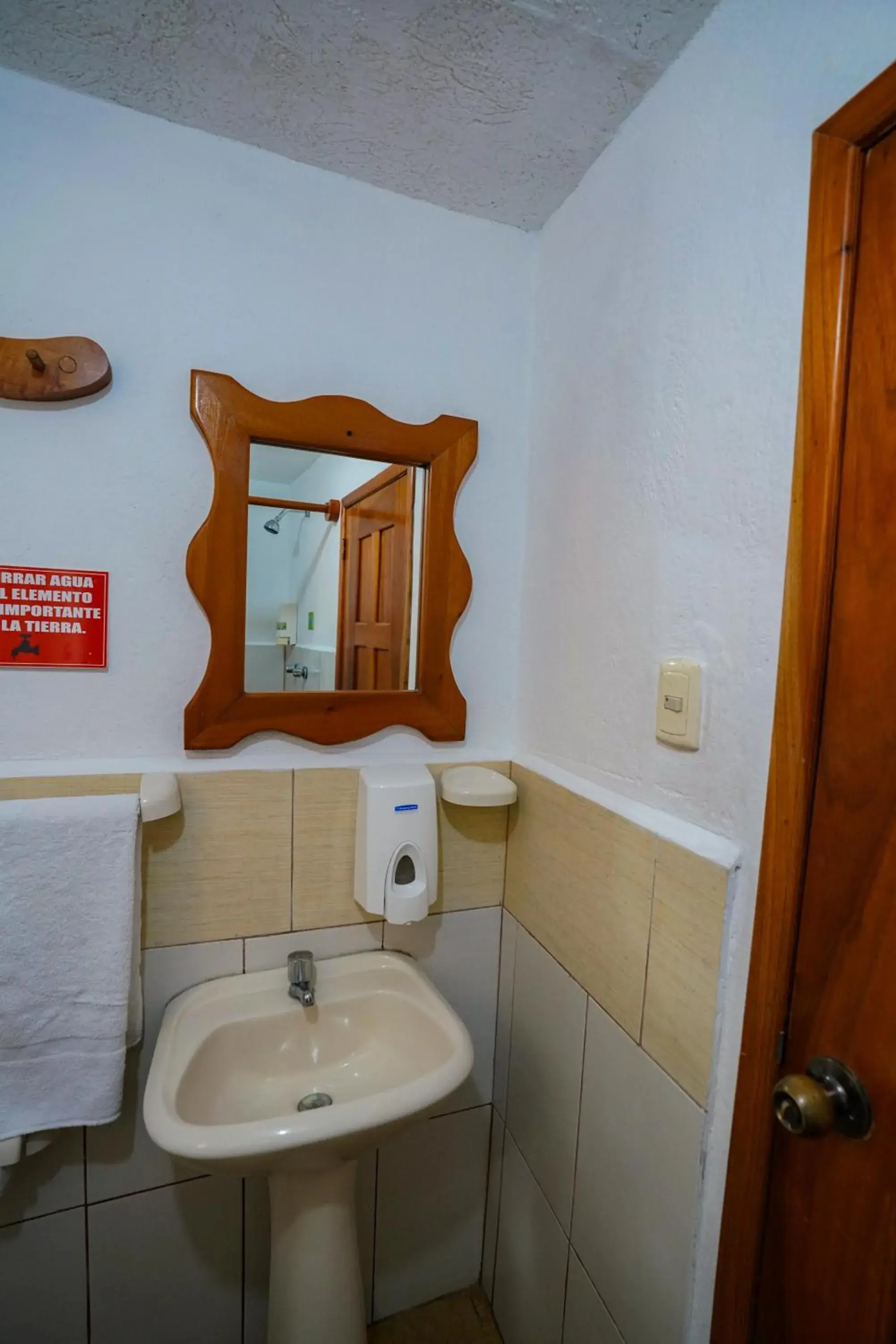 Family Room with Private Bathroom in Galapagos Verde Azul Family Room with Private Bathroom in Galapagos Verde Azul