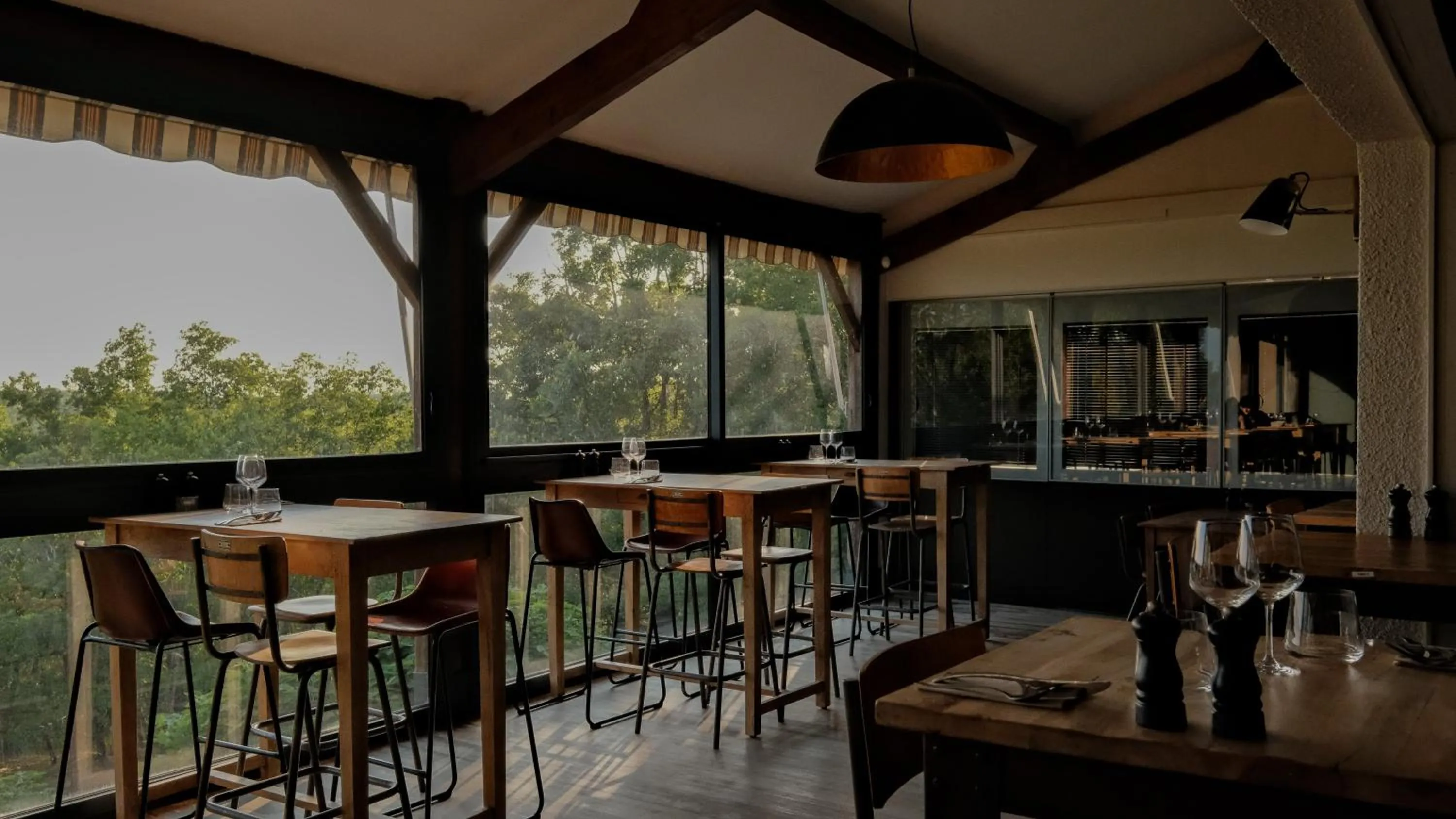 Restaurant/places to eat in Le Bois d'Imbert - Memory Collection