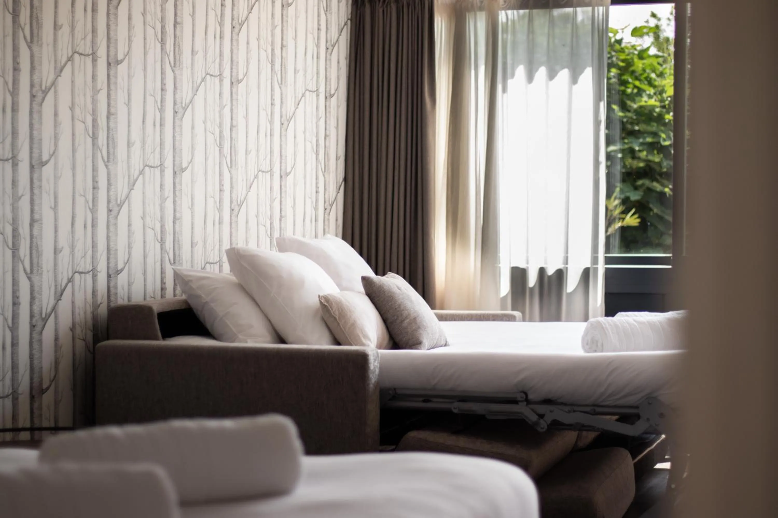 Bed in Le Bois d'Imbert - Memory Collection