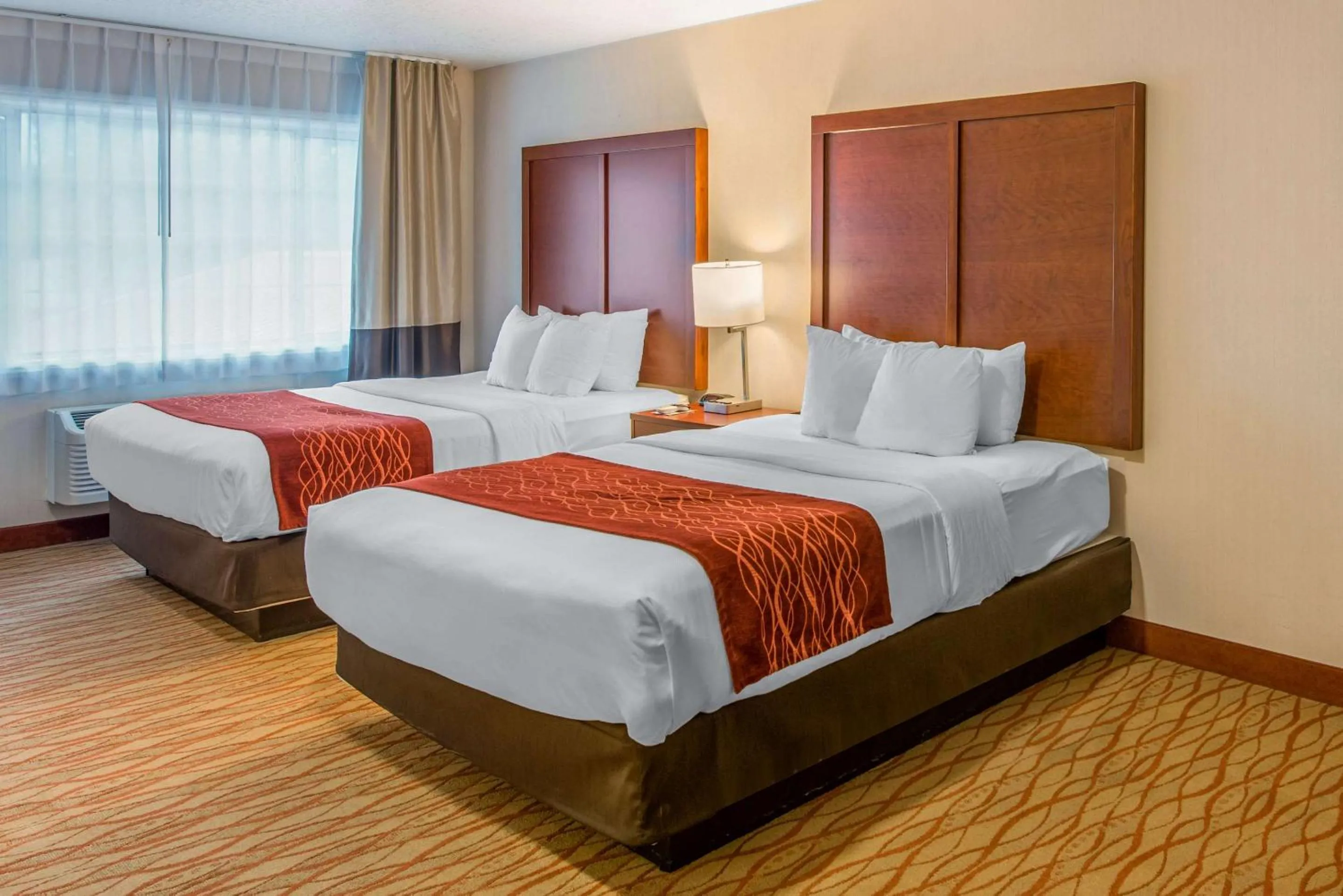 Bedroom, Bed in Comfort Inn Mount Shasta Area