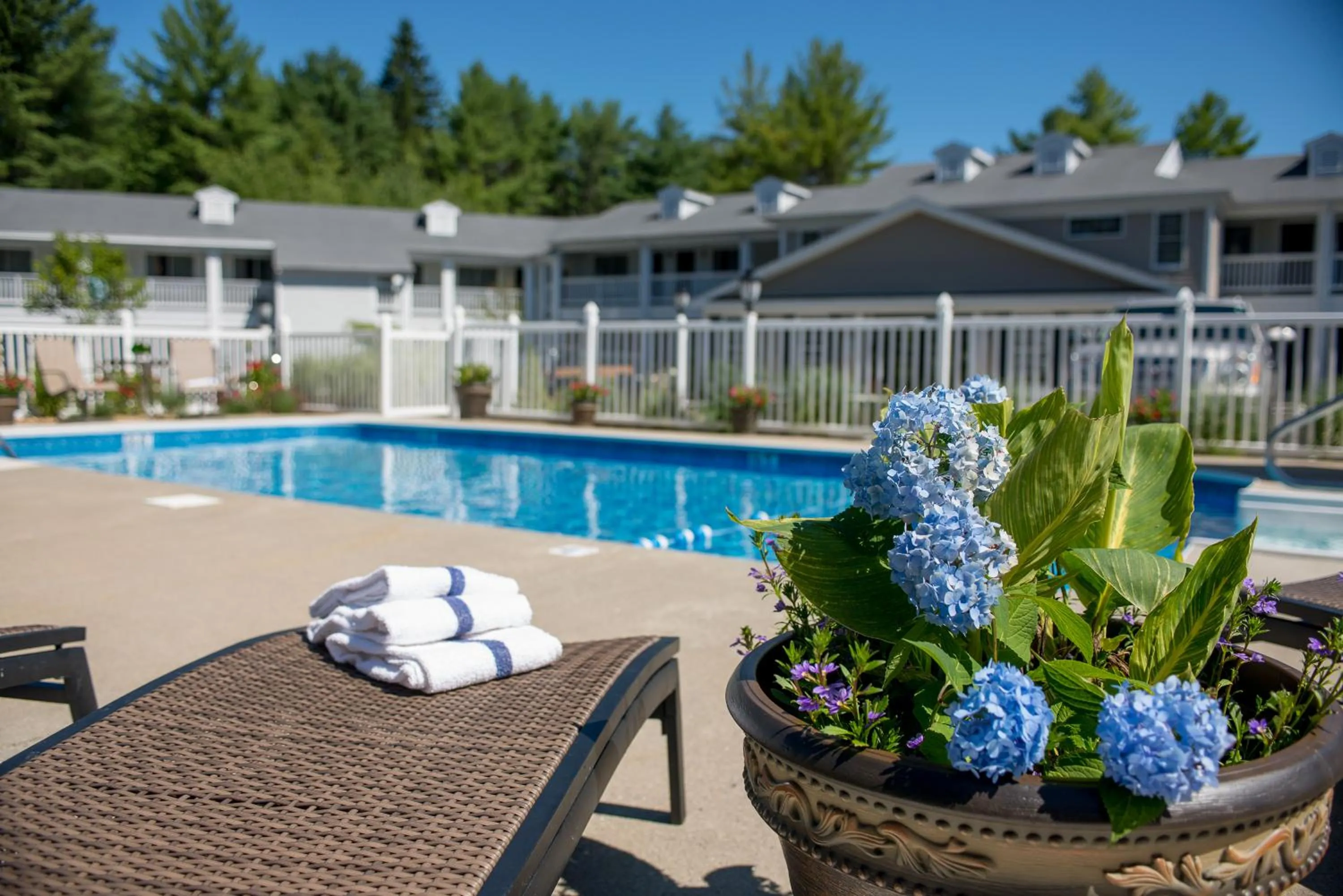 Swimming pool in Port Inn & Suites Kennebunk, an Ascend Collection Hotel