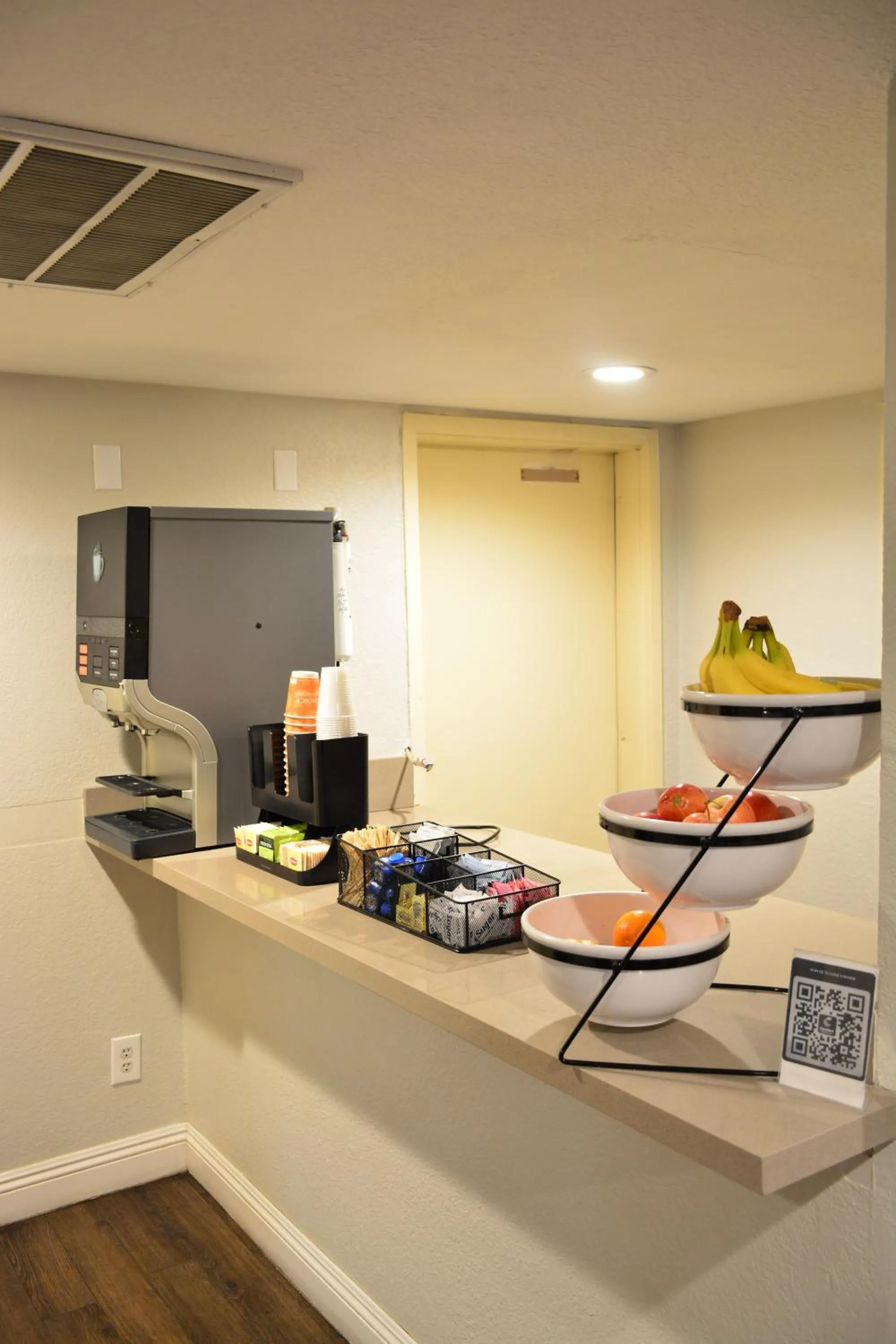 Breakfast in Comfort Inn & Suites Moreno Valley near March Air Reserve Base