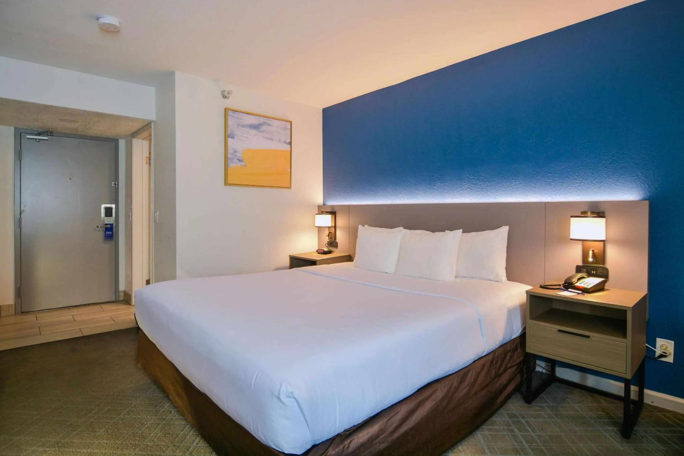 Bedroom, Bed in Comfort Inn & Suites Moreno Valley near March Air Reserve Base