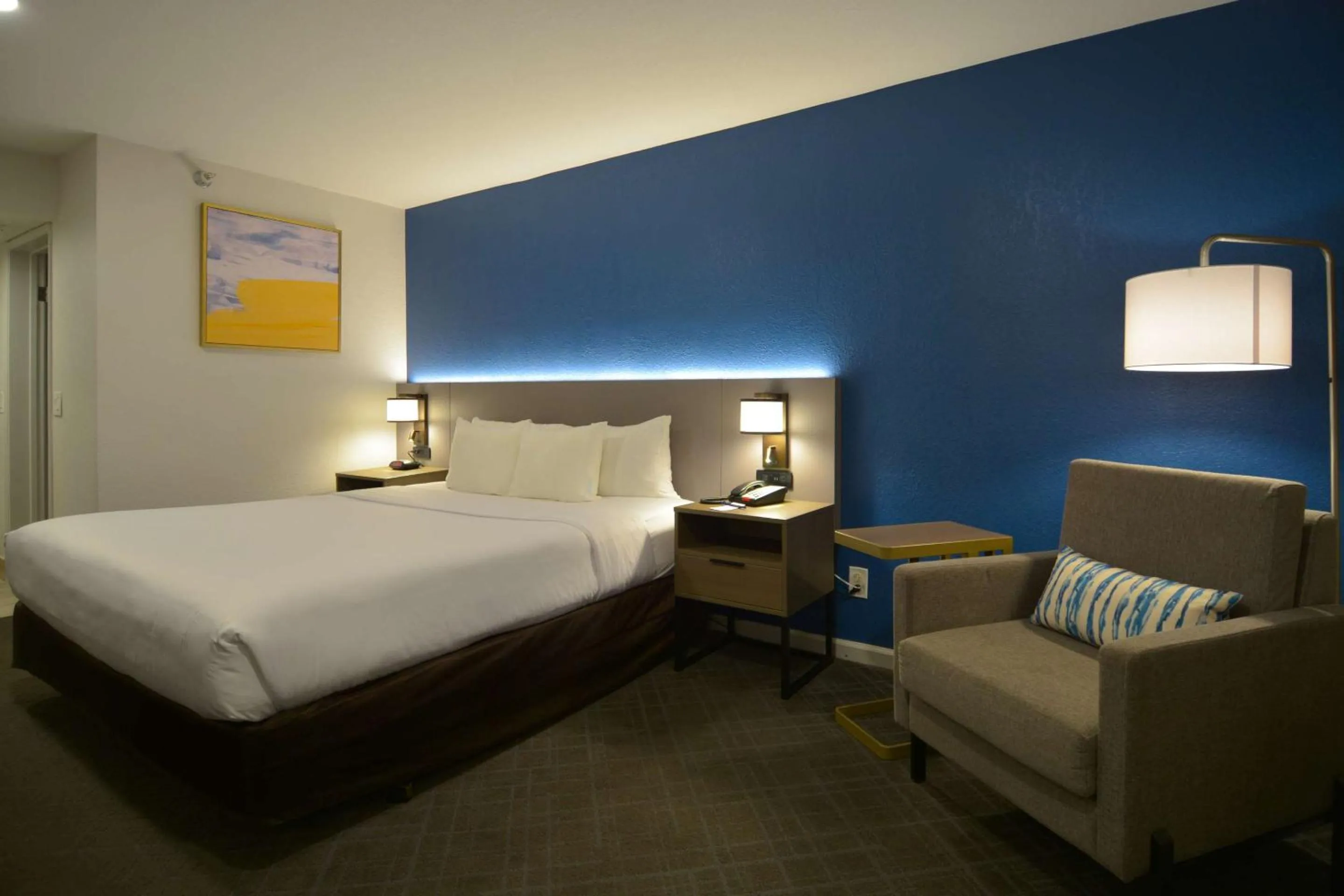 Bedroom, Bed in Comfort Inn & Suites Moreno Valley near March Air Reserve Base
