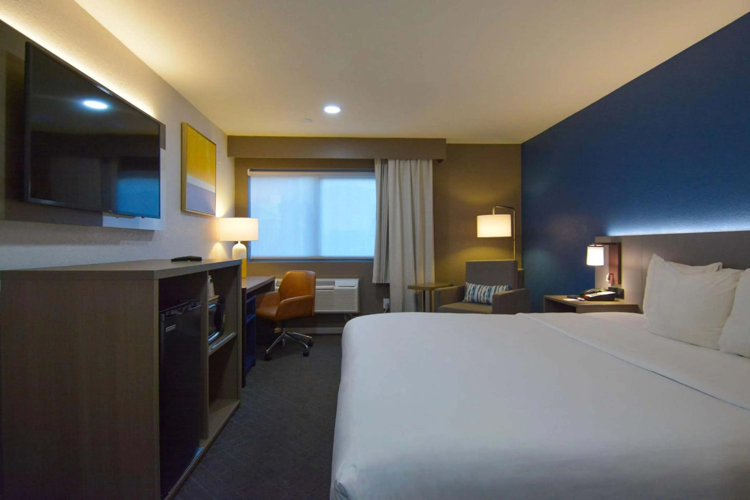 Bedroom, Bed in Comfort Inn & Suites Moreno Valley near March Air Reserve Base