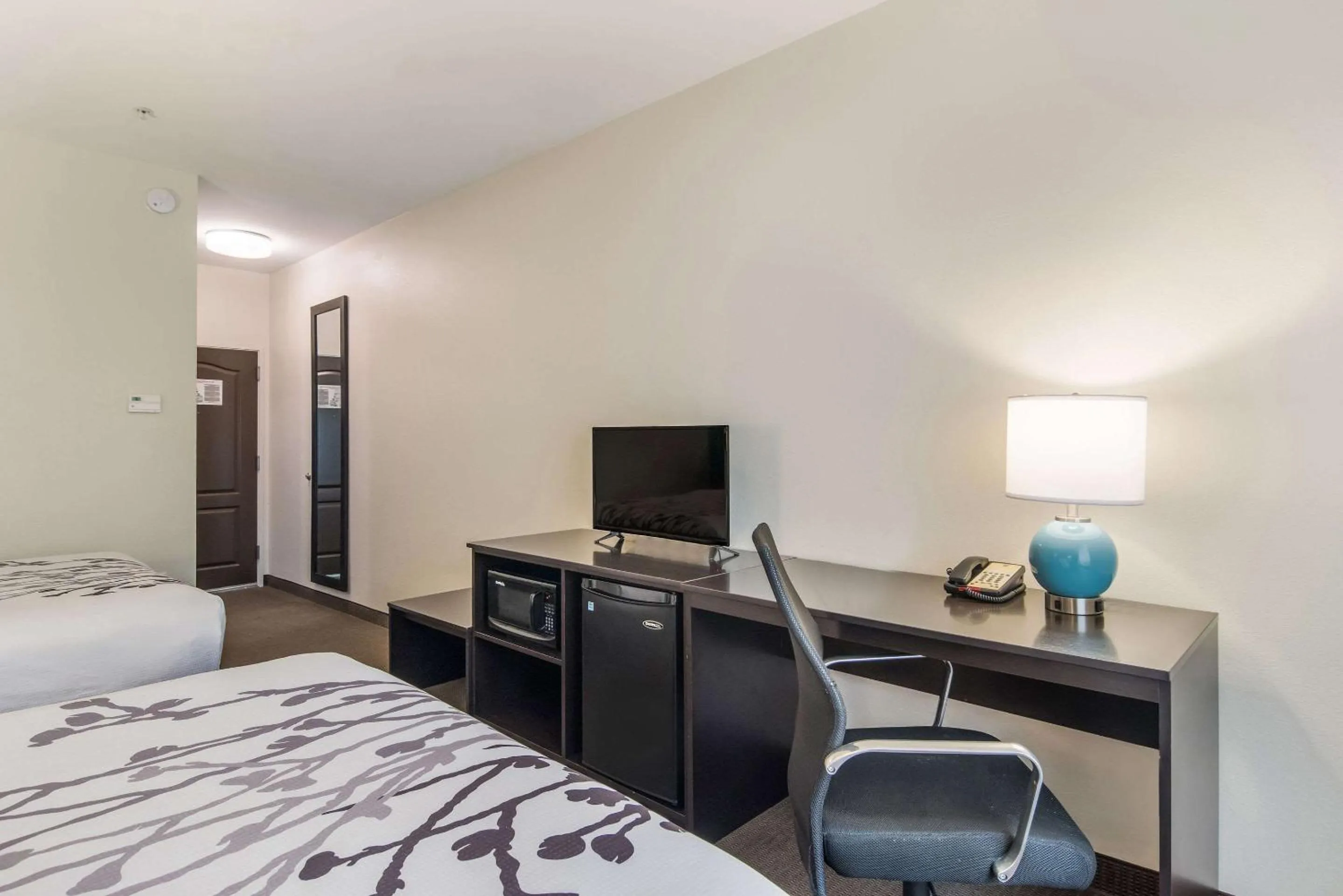 Photo of the whole room, Bed in Sleep Inn & Suites At Kennesaw State University