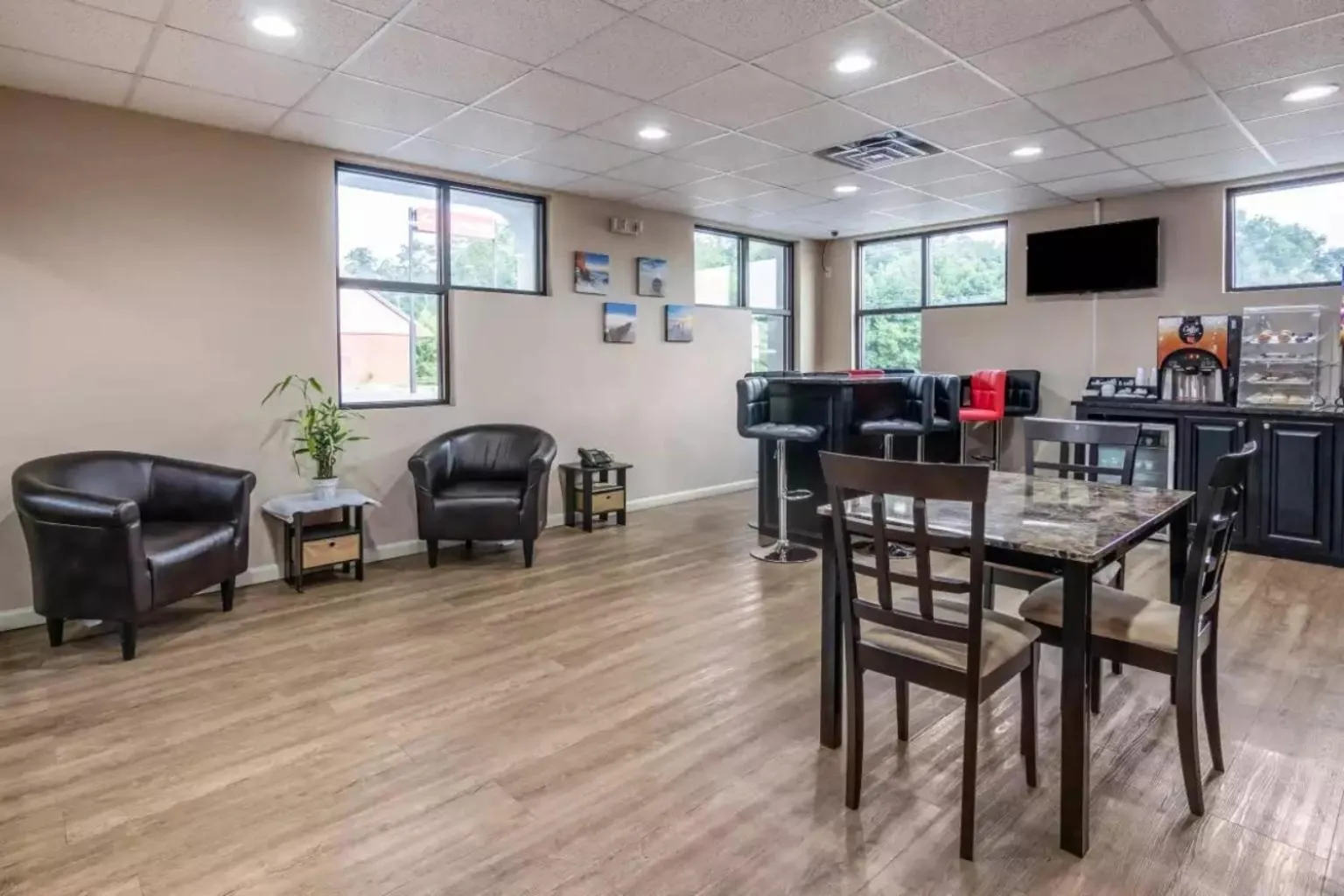 Lobby or reception in Americas Best Value Inn Opelika