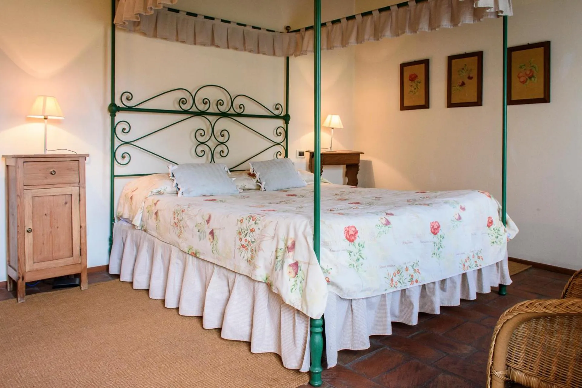 Bed in Musella Winery & Relais