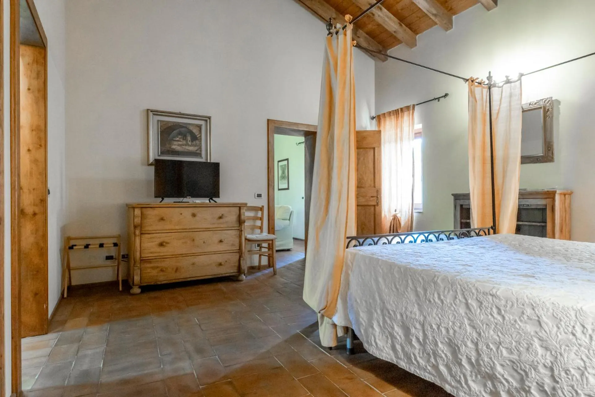 TV and multimedia, Bed in Musella Winery & Relais
