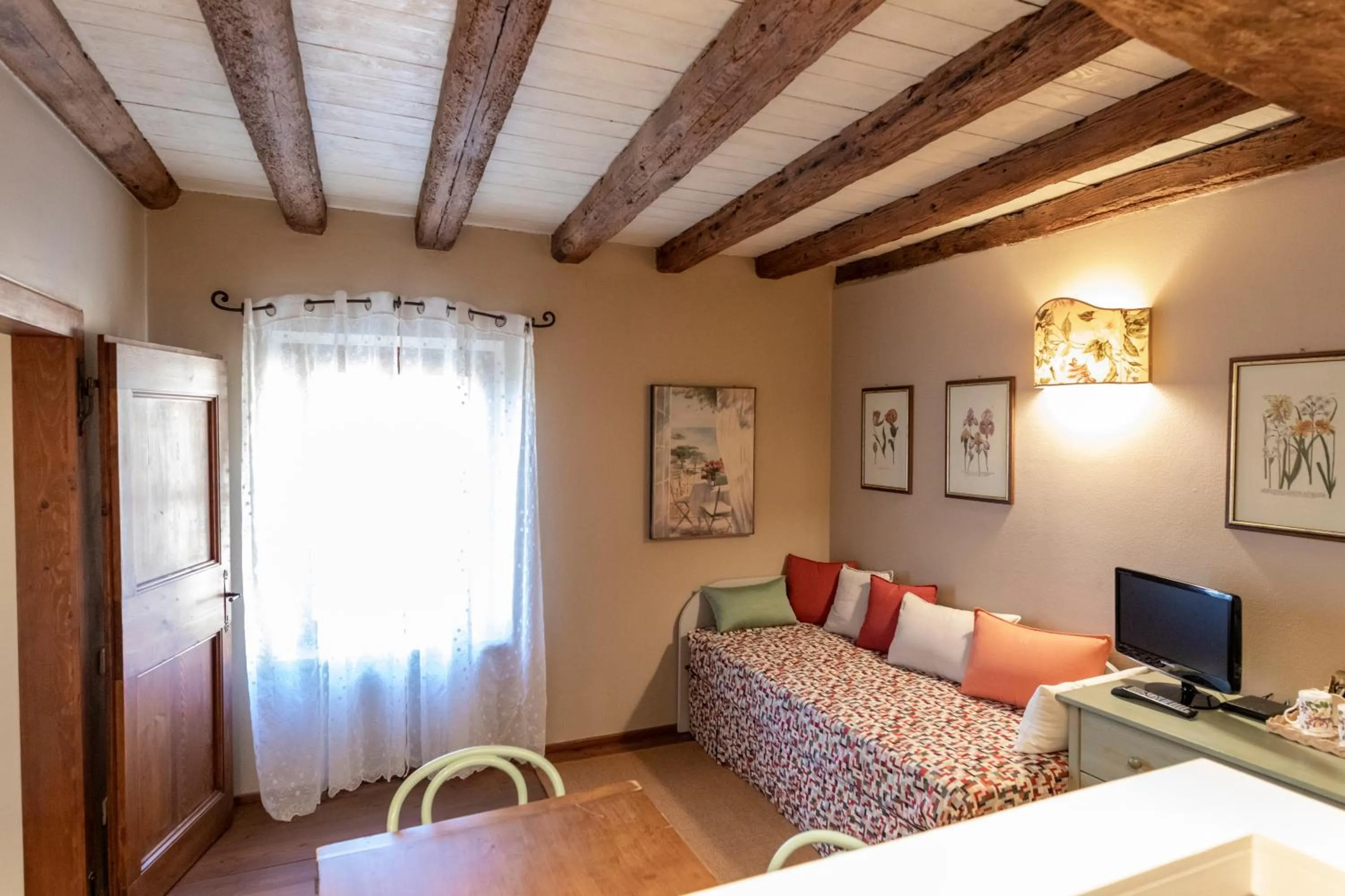 Bed in Musella Winery & Relais