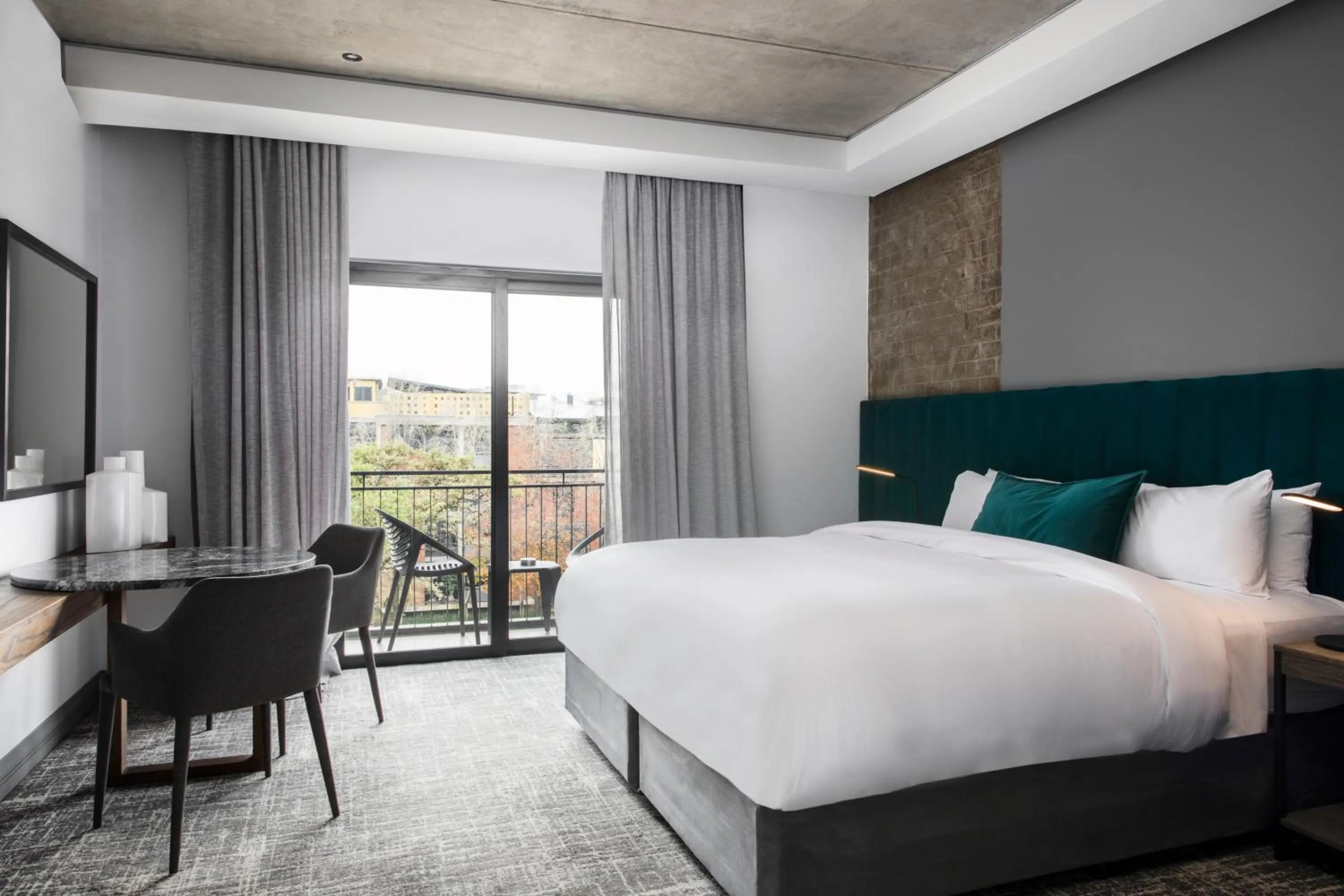 View (from property/room), Bed in The Capital Melrose