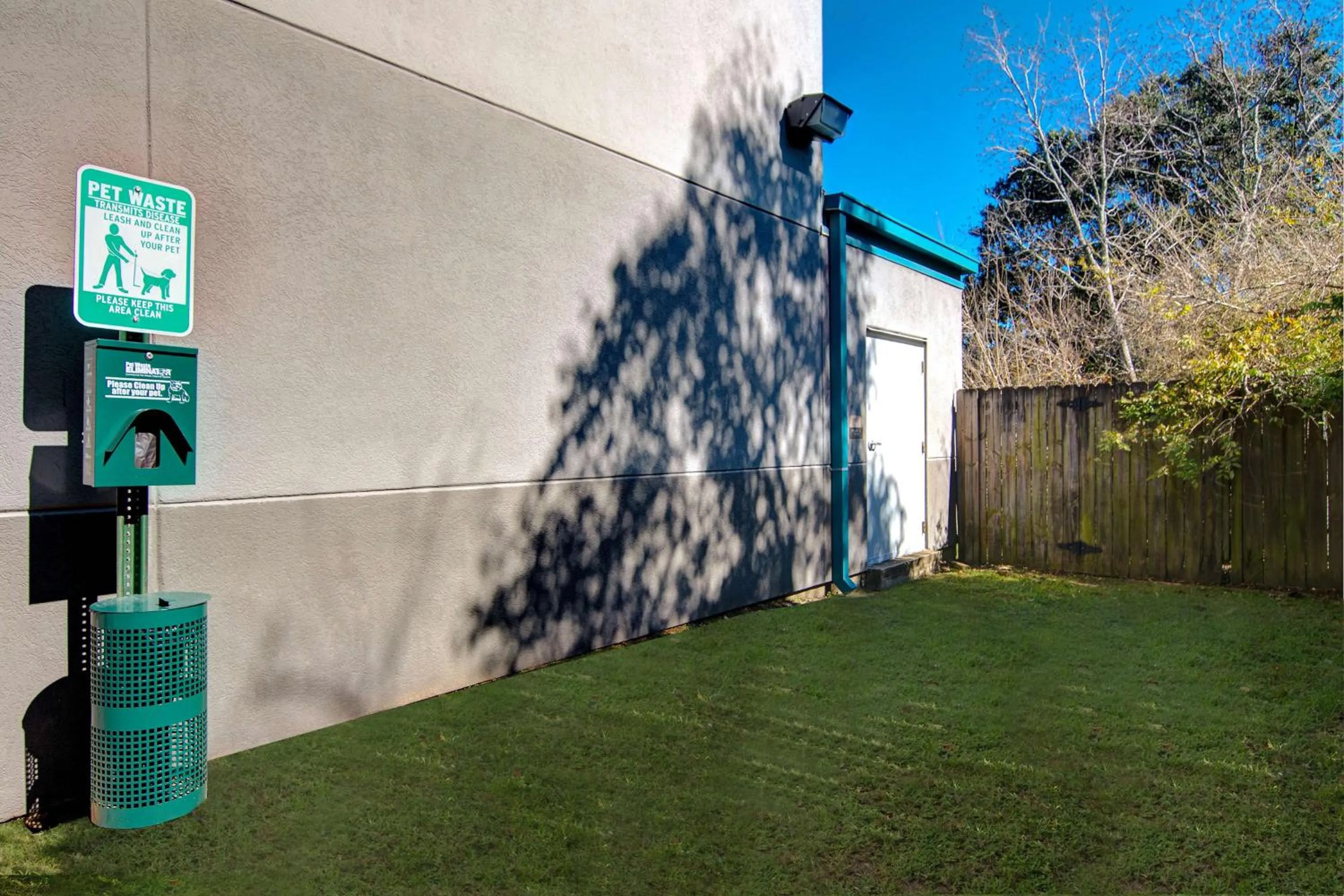 Property building in Studio 6 Pensacola, FL - West I-10