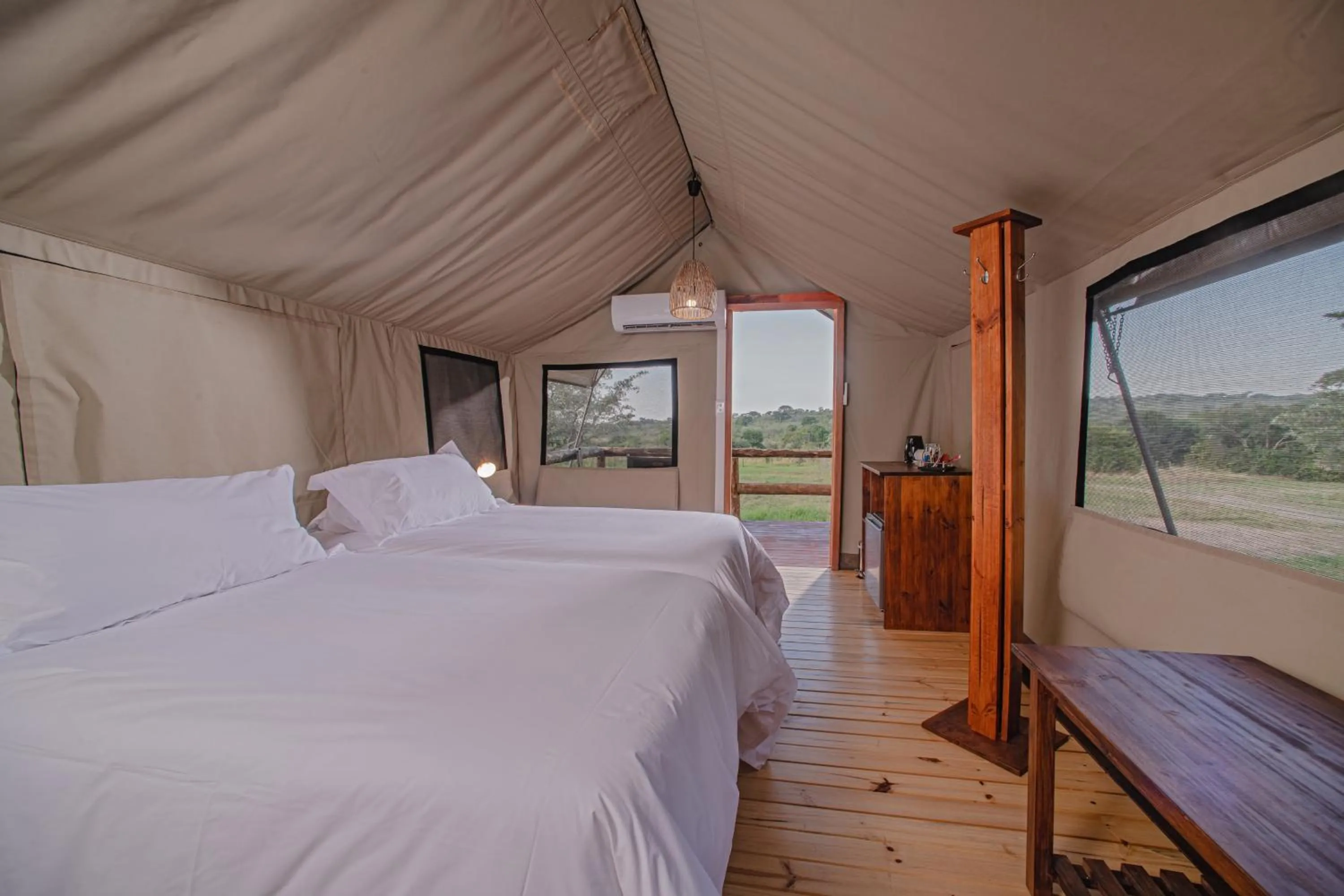 Photo of the whole room, Bed in Nkambeni Safari Camp