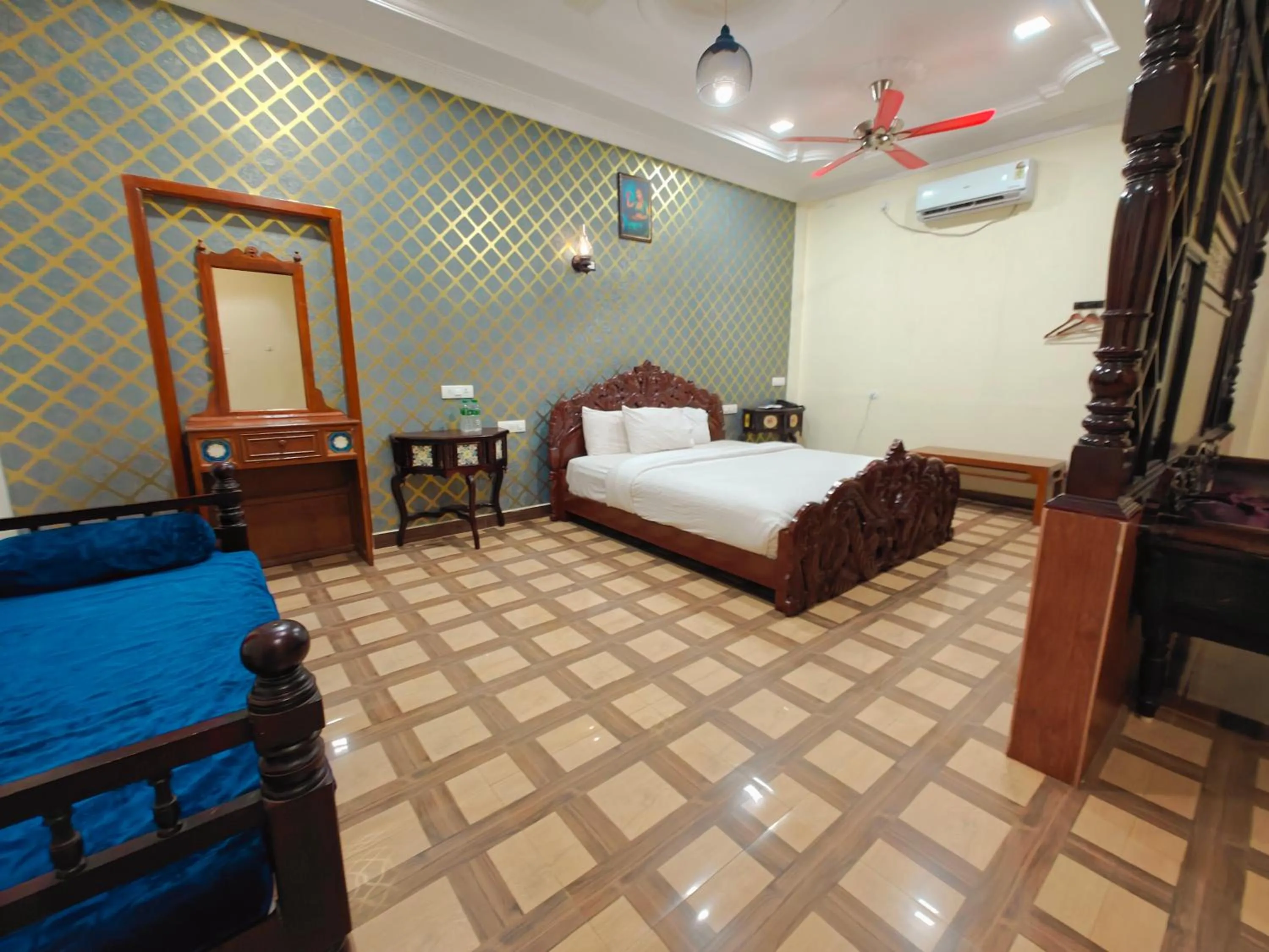 Bedroom, Bed in Chola Heritage Resort