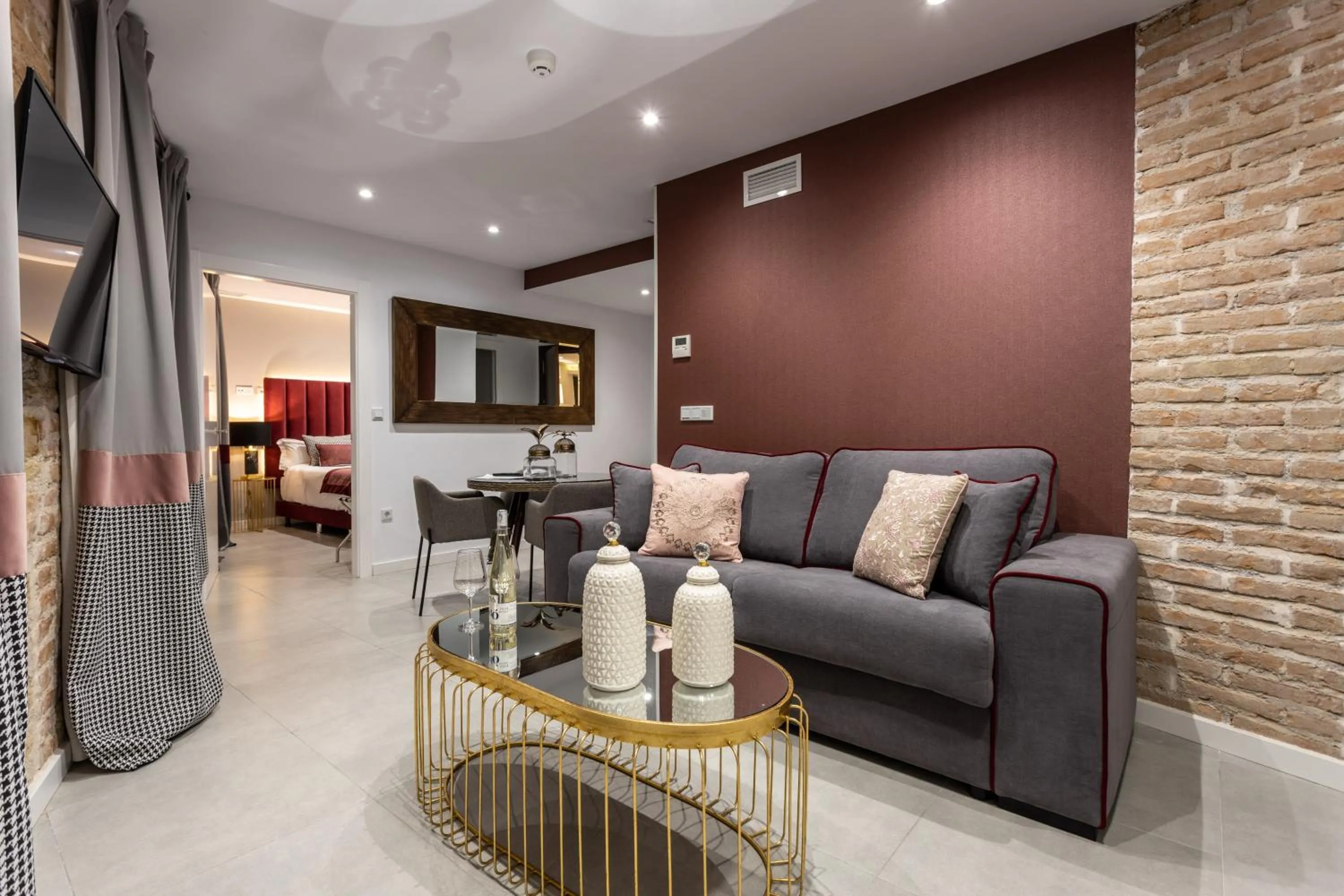 Photo of the whole room in BiBo Suites Plaza Nueva