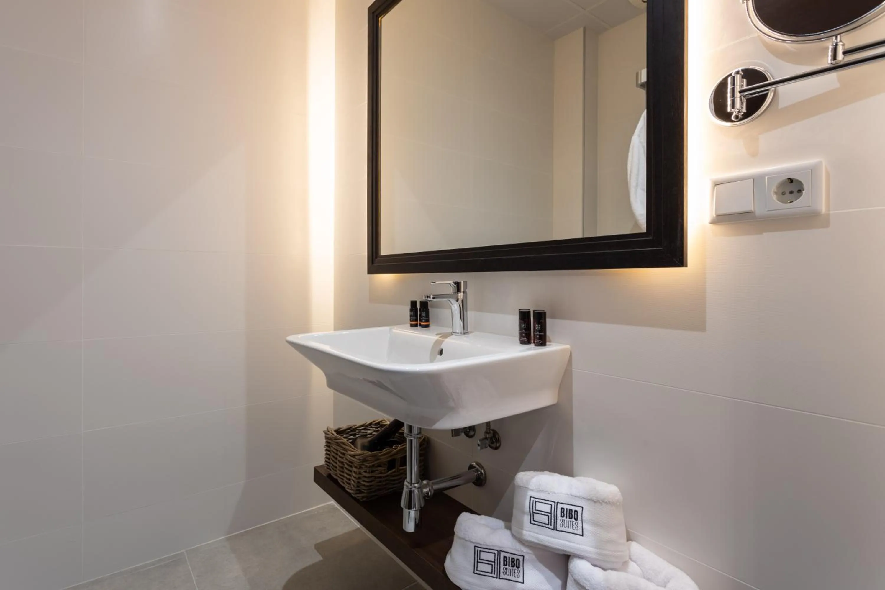 Bathroom in BiBo Suites Plaza Nueva