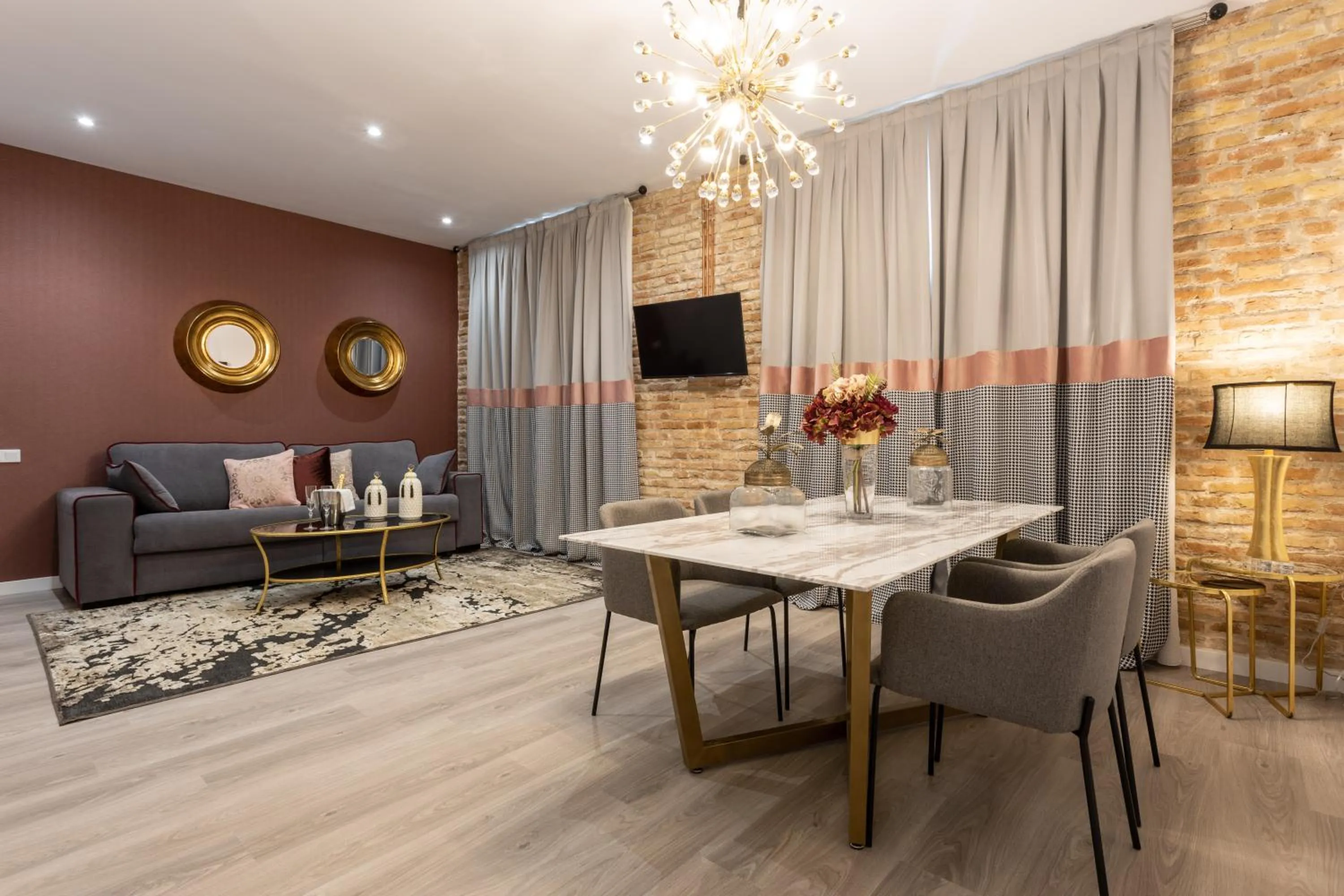 Seating area in BiBo Suites Plaza Nueva