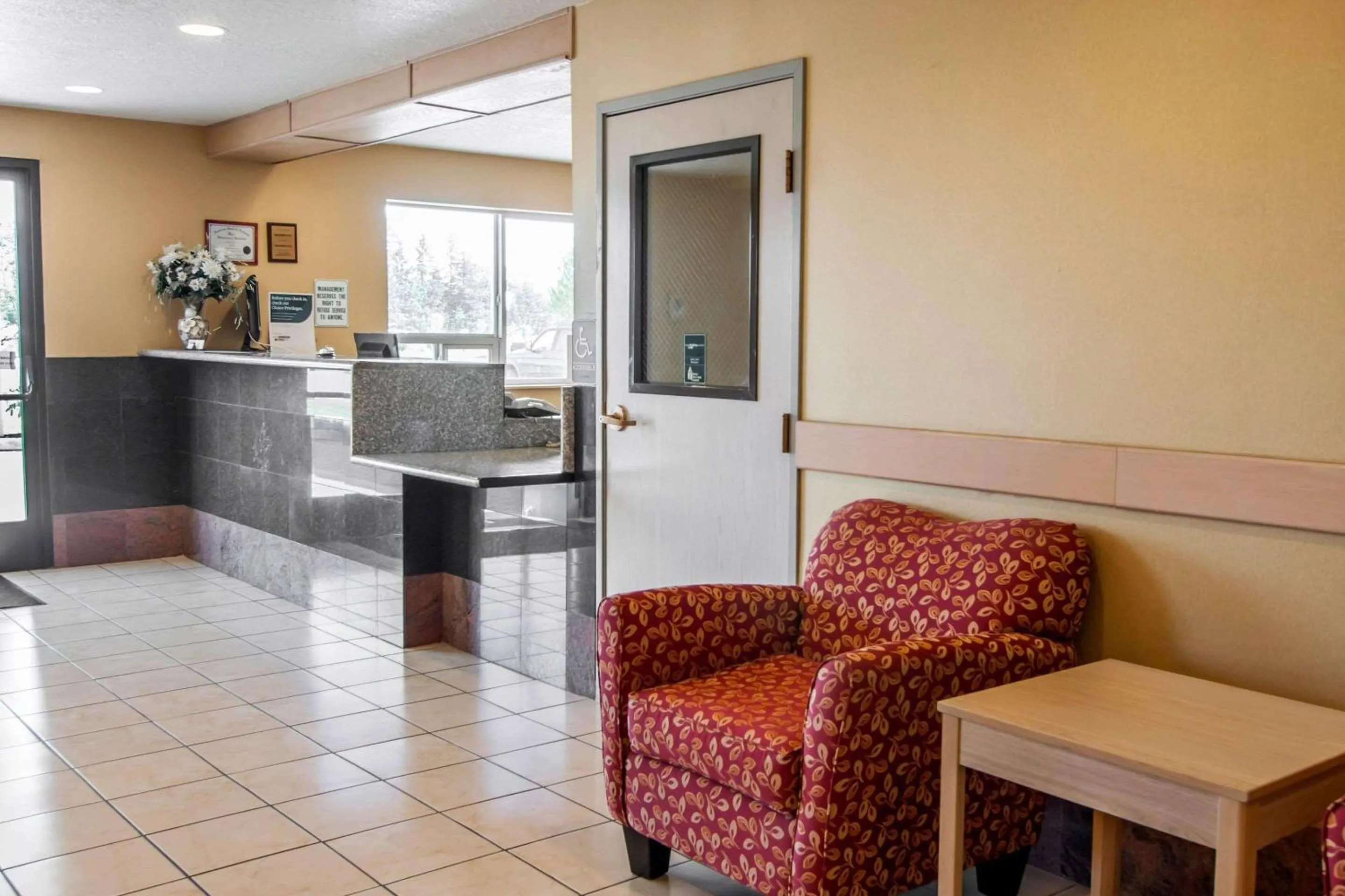 Lobby or reception in Bridgeway Inn & Suites