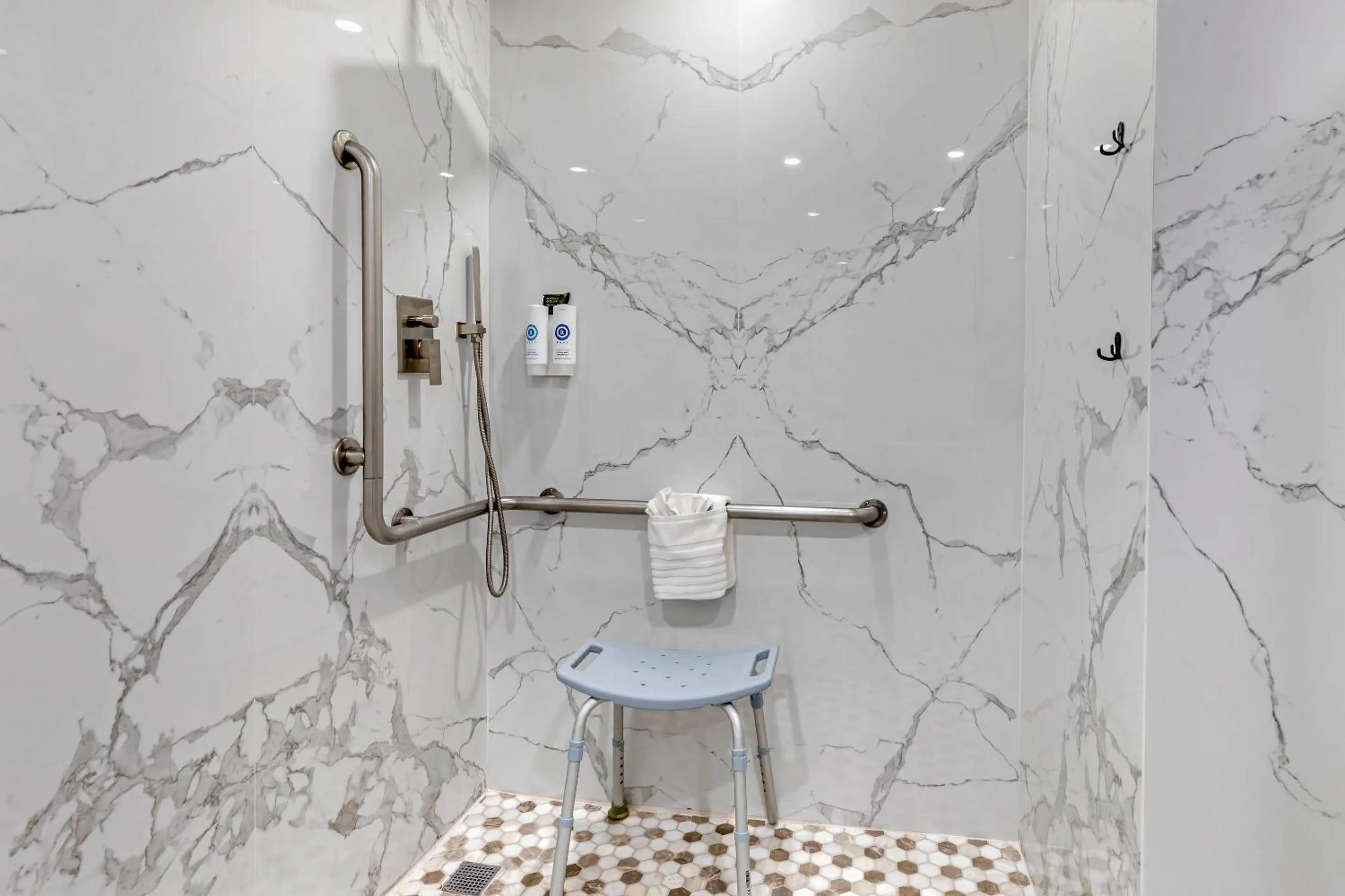 Bedroom in Comfort Inn & Suites Irvine Spectrum