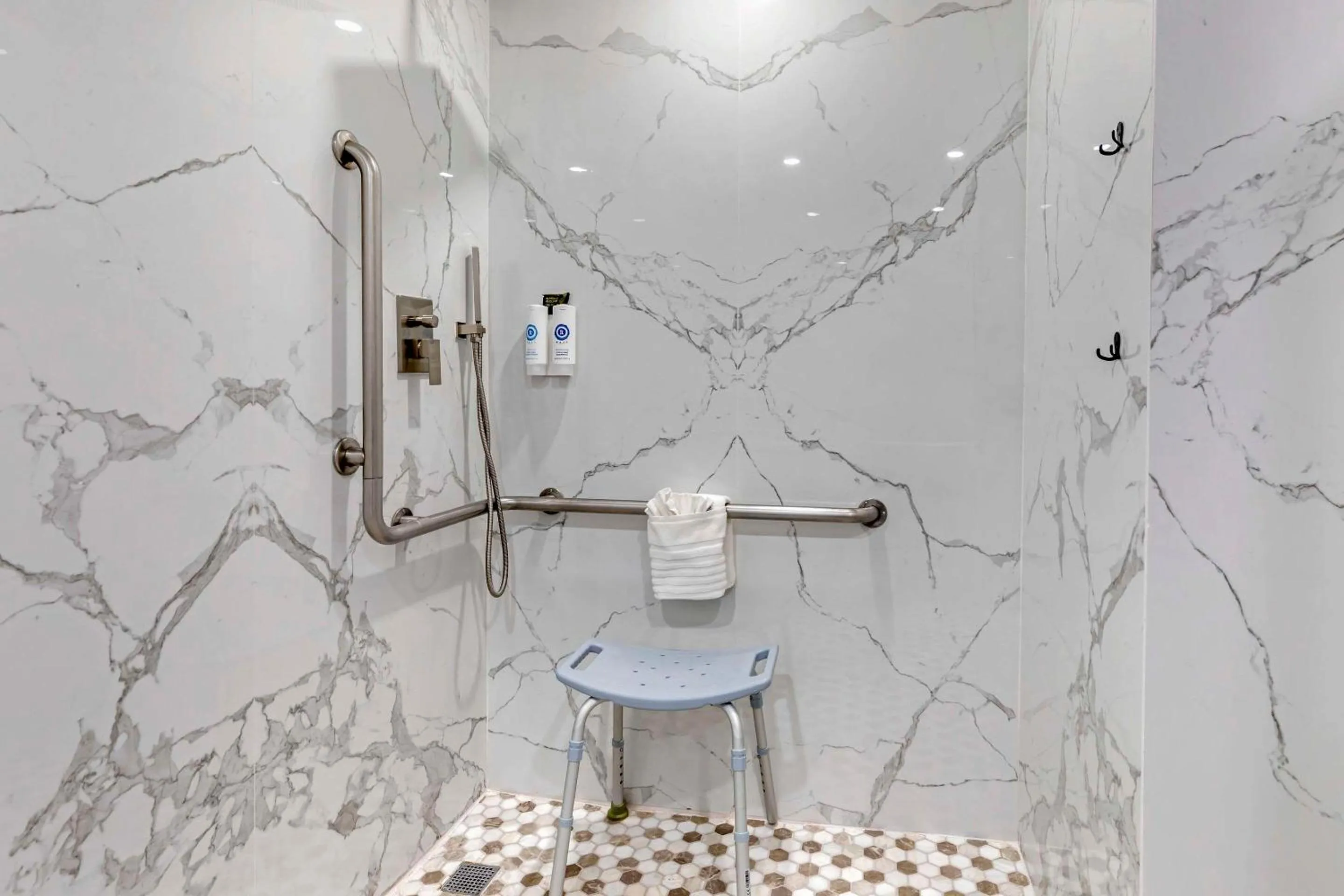 Bedroom in Comfort Inn & Suites Irvine Spectrum