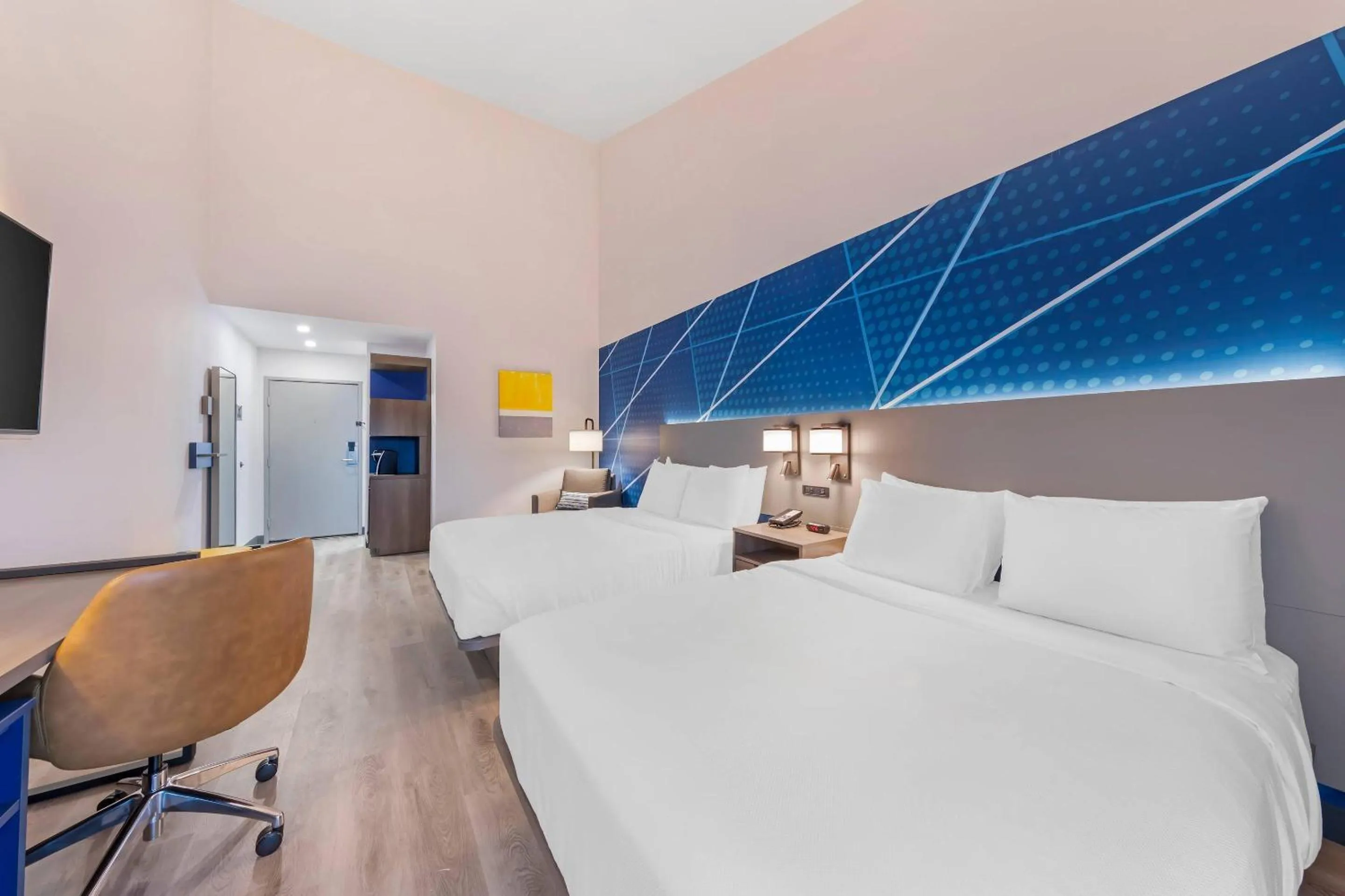 Bedroom, Bed in Comfort Inn & Suites Irvine Spectrum