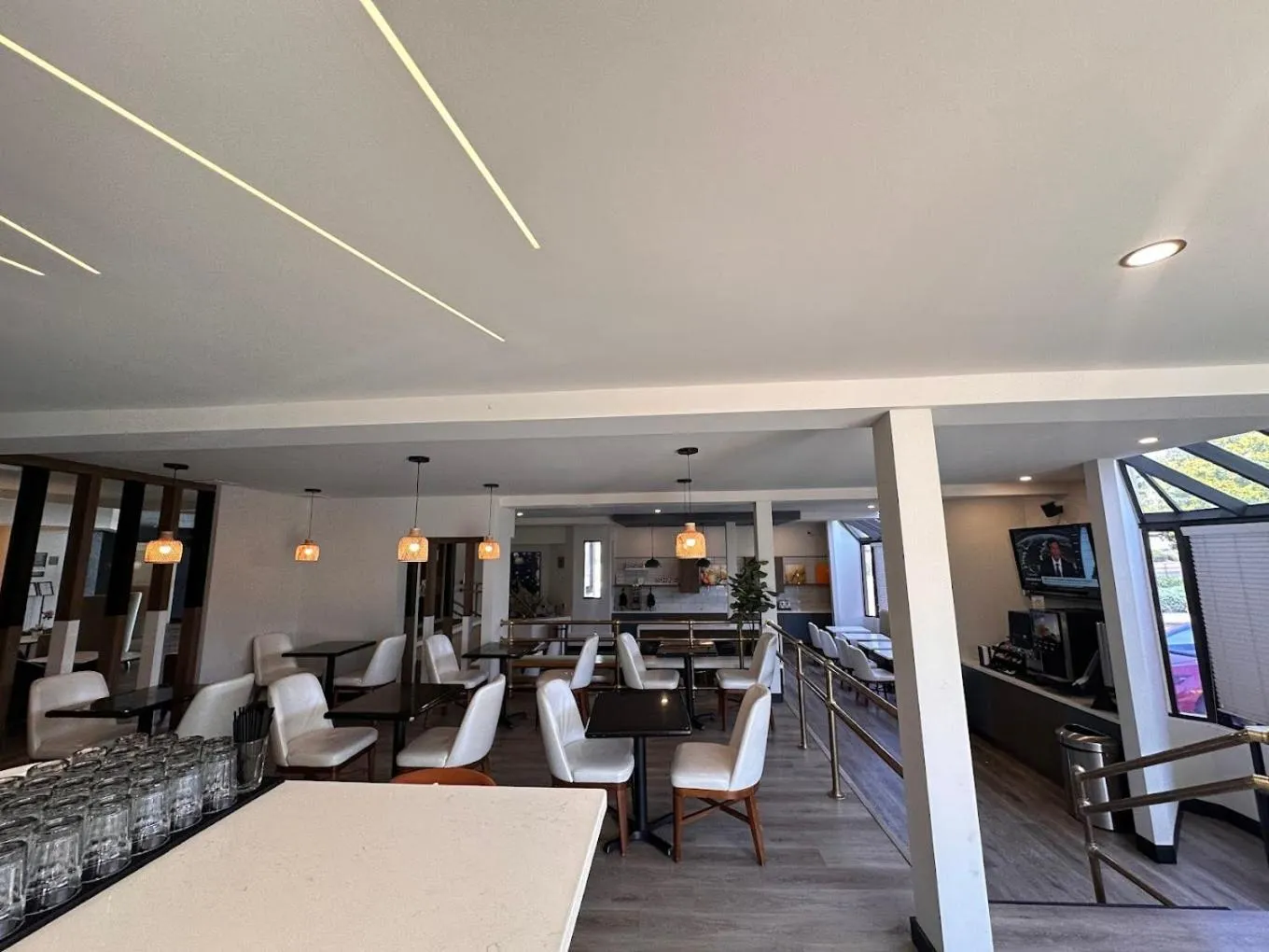 Restaurant/places to eat in Comfort Inn & Suites Irvine Spectrum