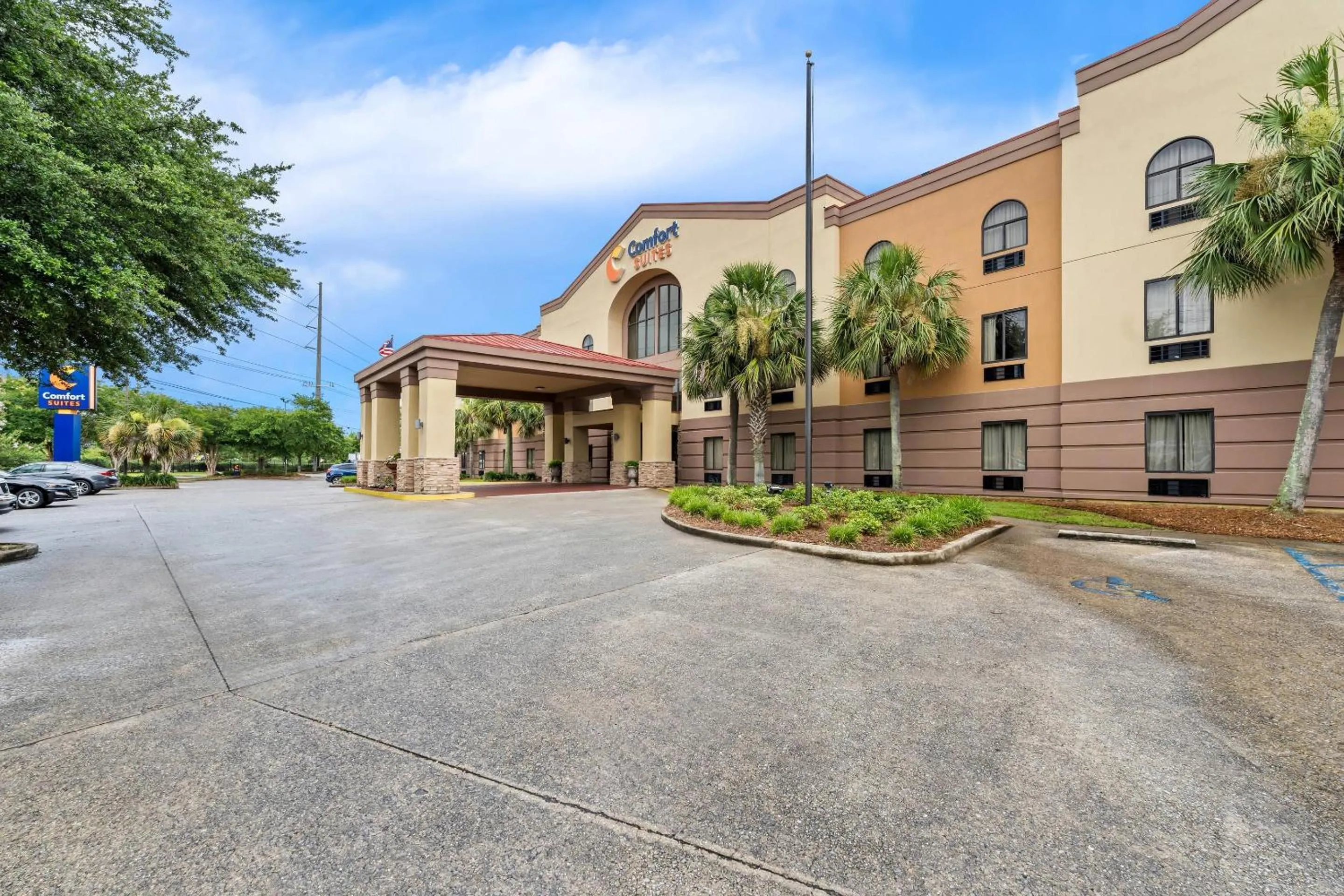 Property building in Comfort Suites Daphne - Mobile East Bay