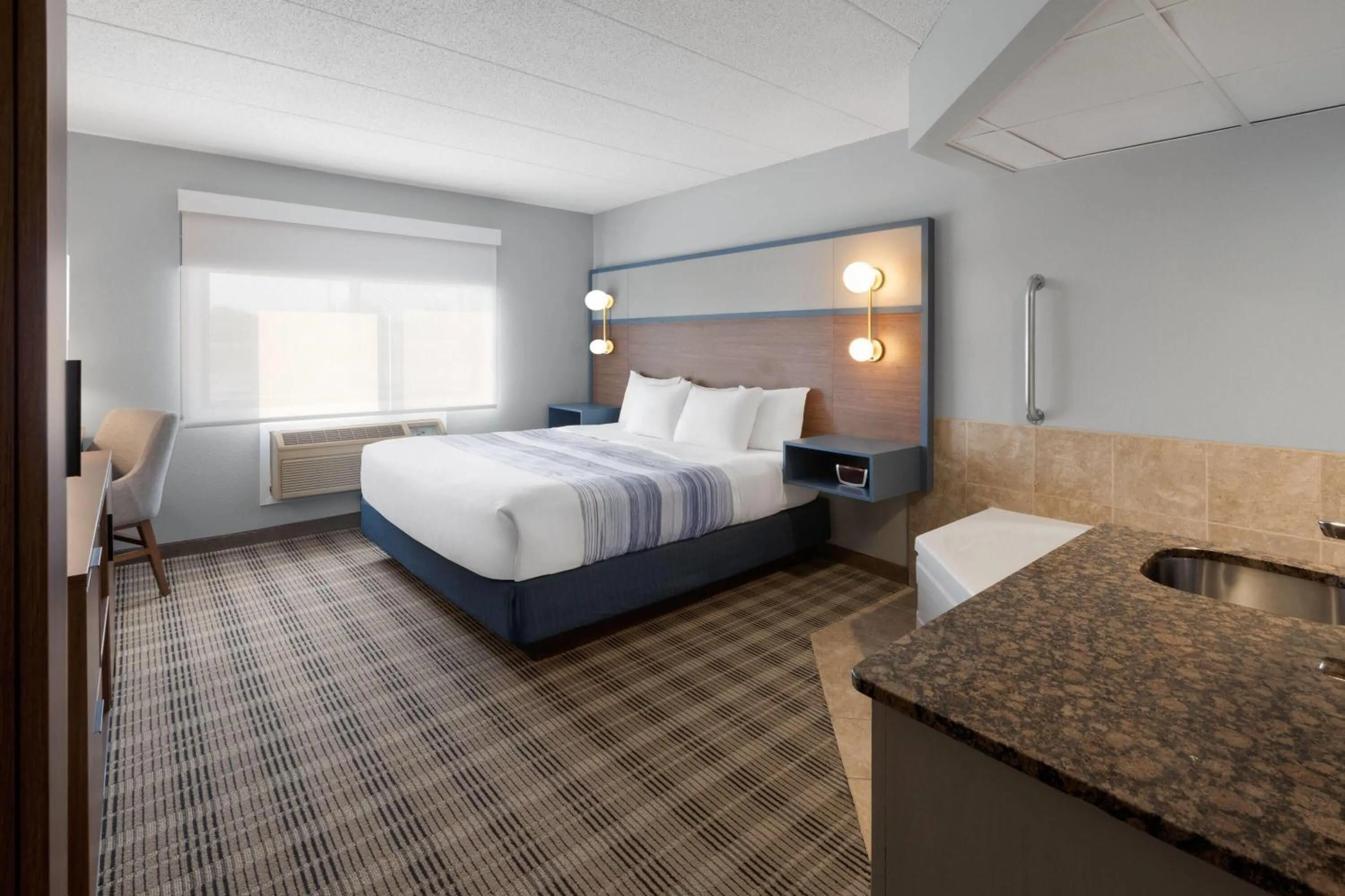 Bath, Bed in AmericInn by Wyndham Chippewa Falls