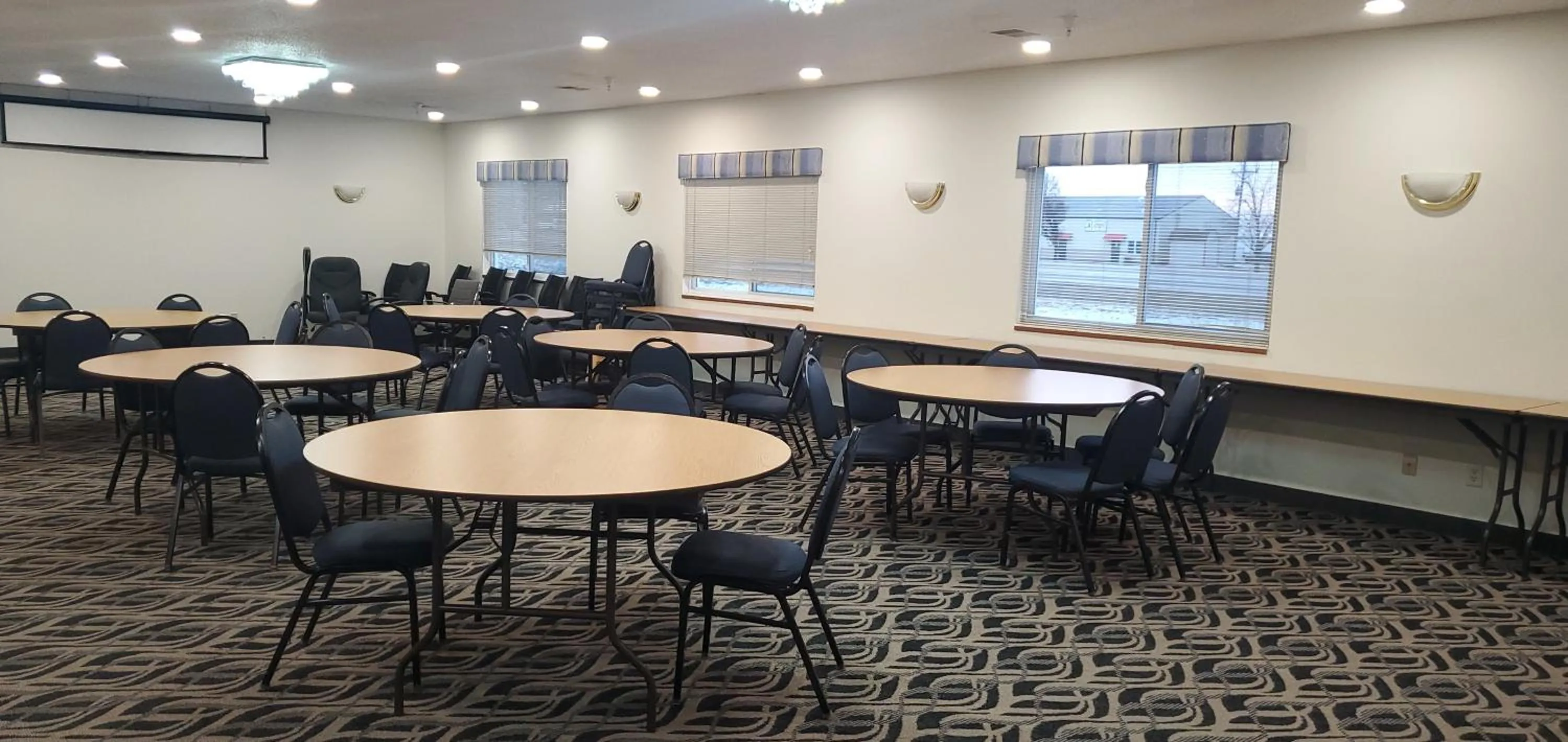 Banquet/Function facilities in Quality Inn & Suites Eldridge Davenport North