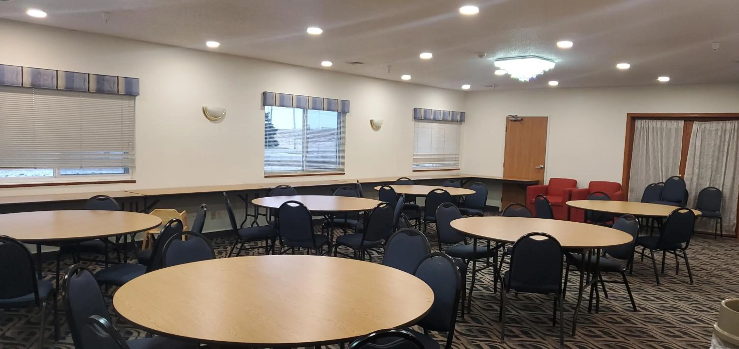 Meeting/conference room in Quality Inn & Suites Eldridge Davenport North