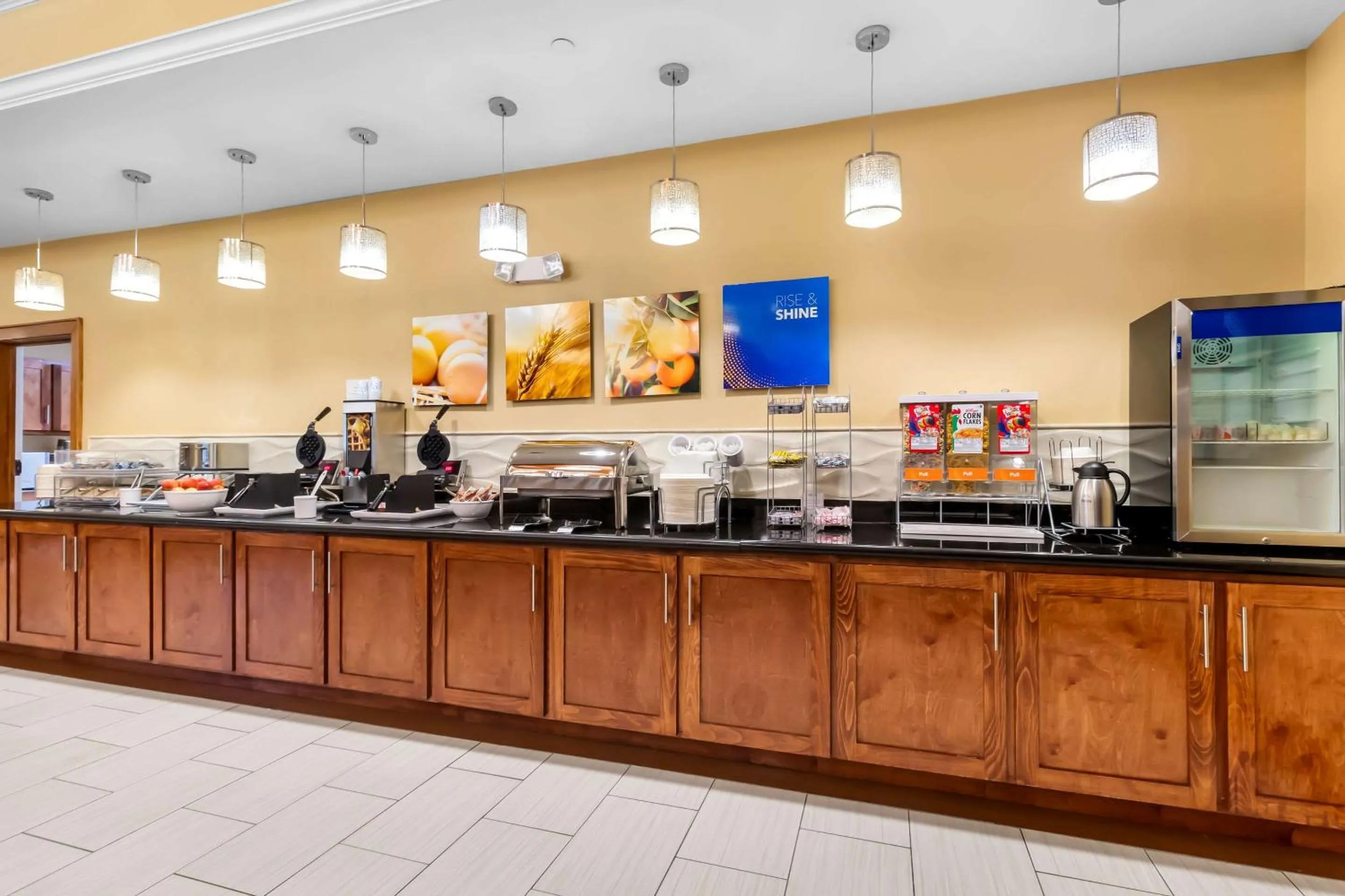 Breakfast in Comfort Suites at Katy Mills