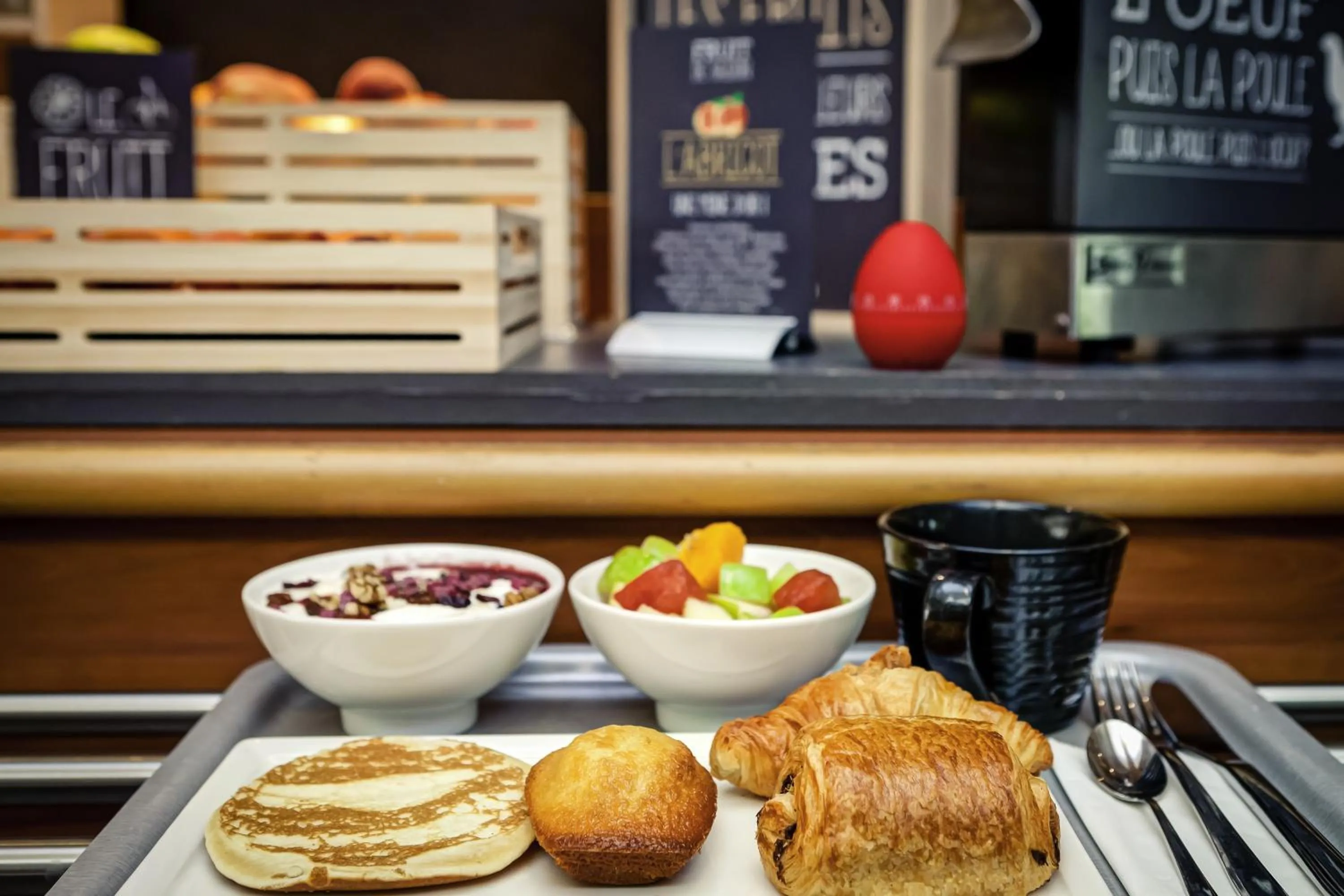 Continental breakfast in ibis Quimperle