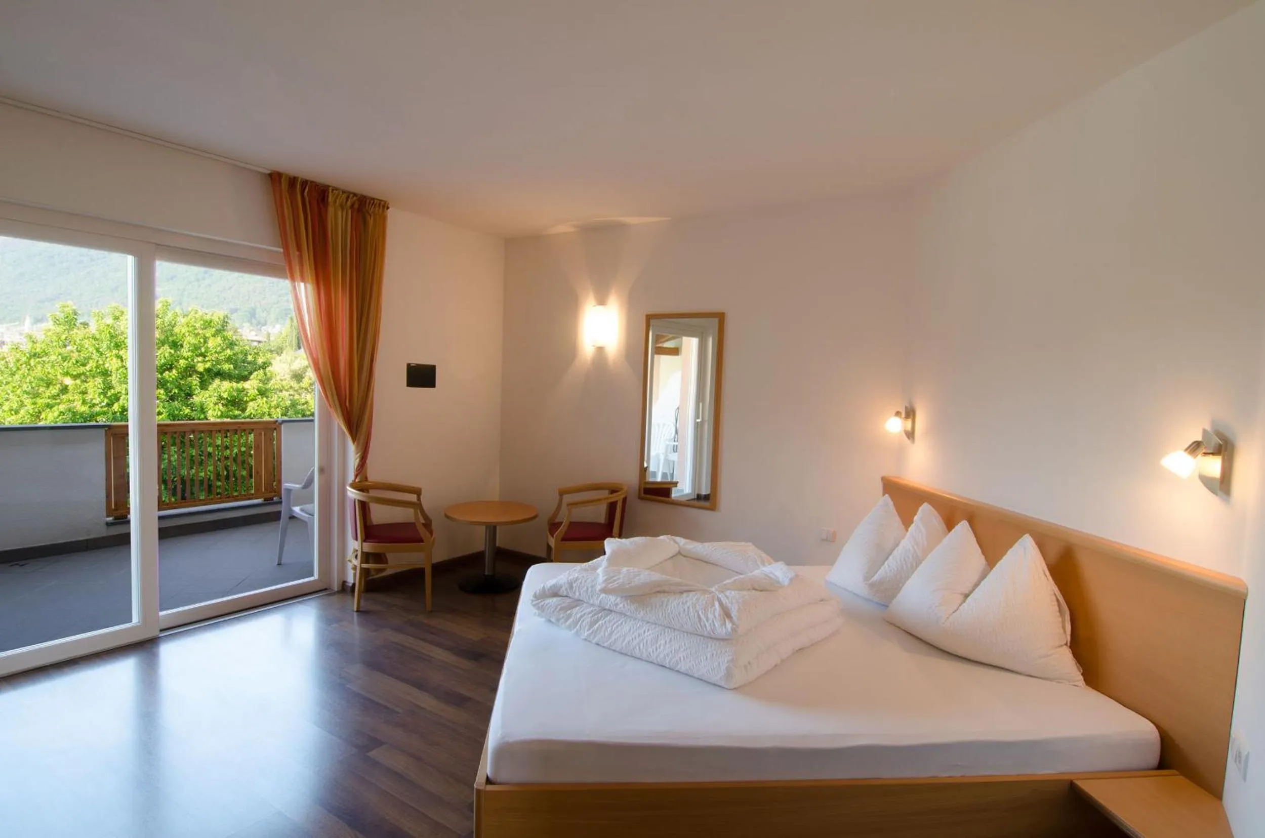 Photo of the whole room, Bed in Garni Hotel Peterlinhof