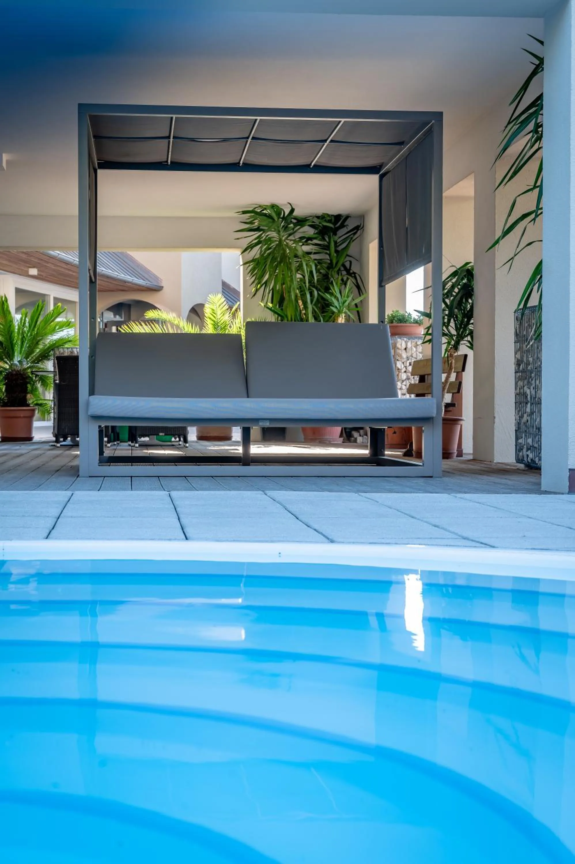 Swimming pool in Garni Hotel Peterlinhof