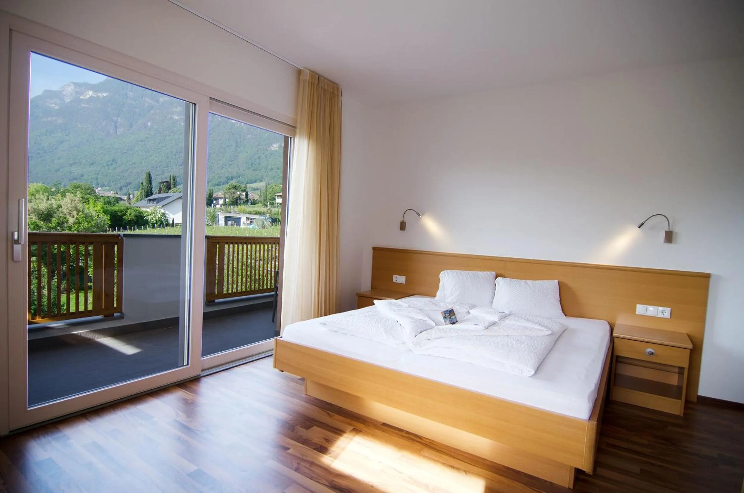 Photo of the whole room, Bed in Garni Hotel Peterlinhof