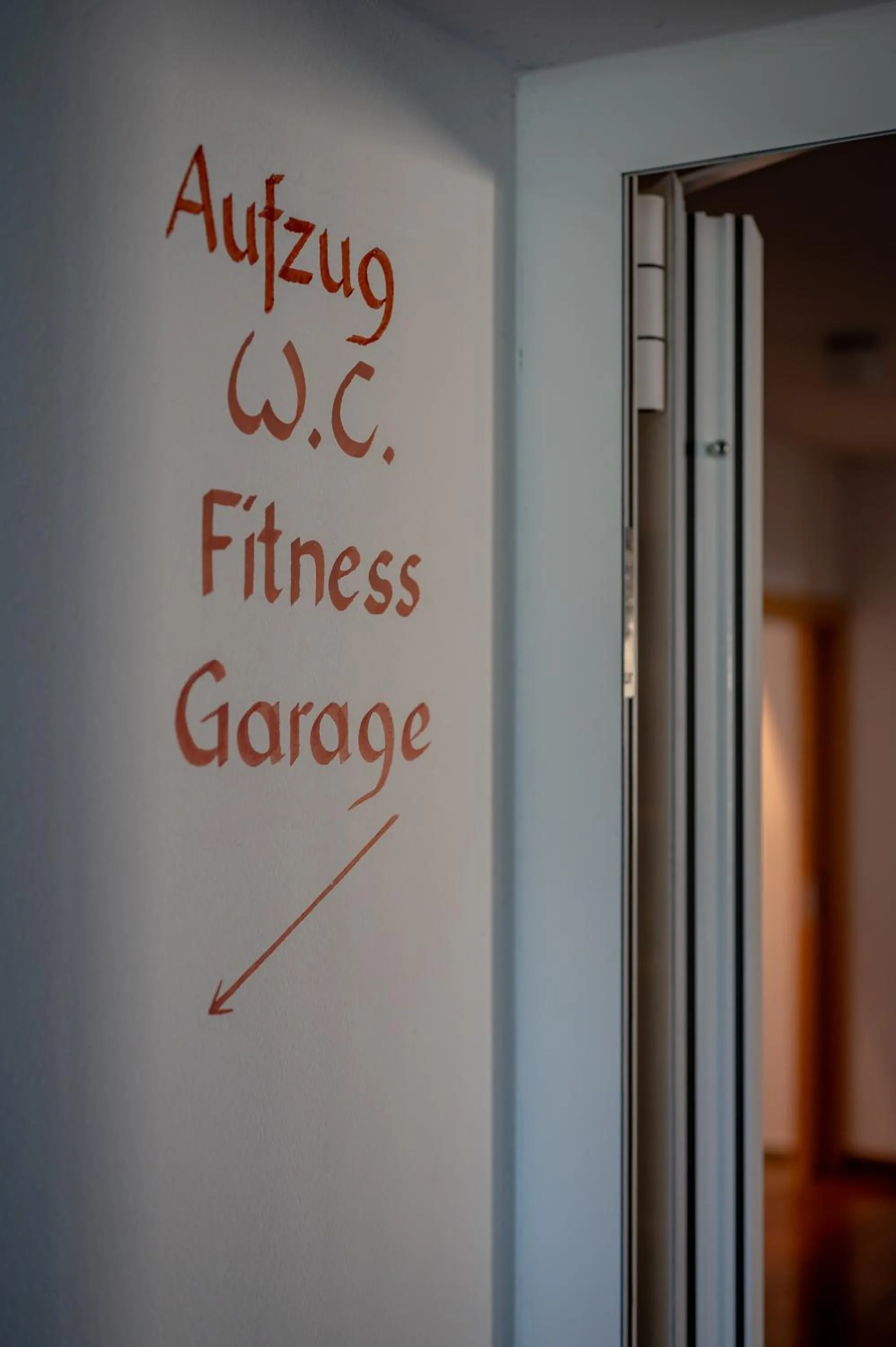 Swimming pool in Garni Hotel Peterlinhof