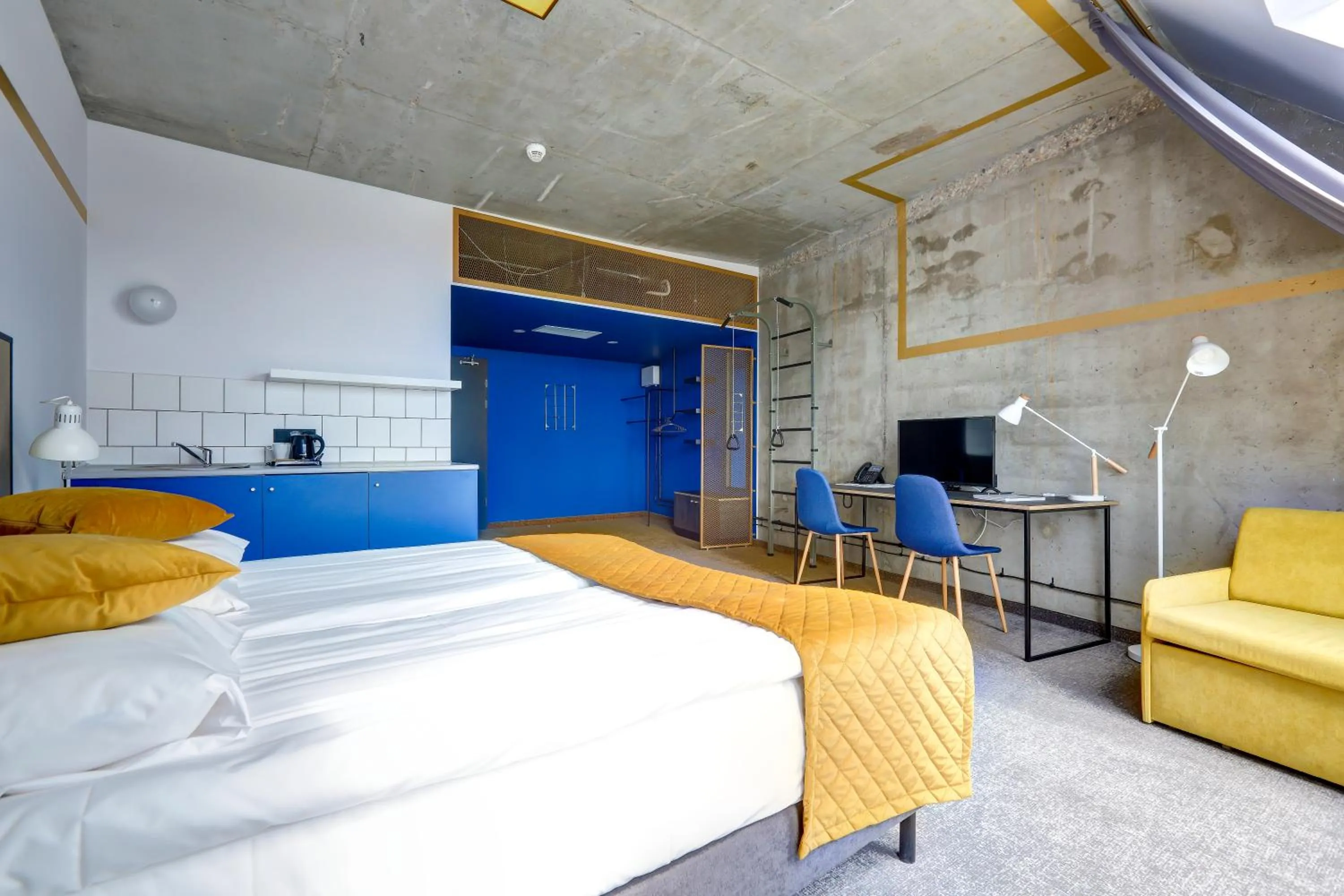 Kitchen or kitchenette, Bed in Hotel Arche Geologiczna