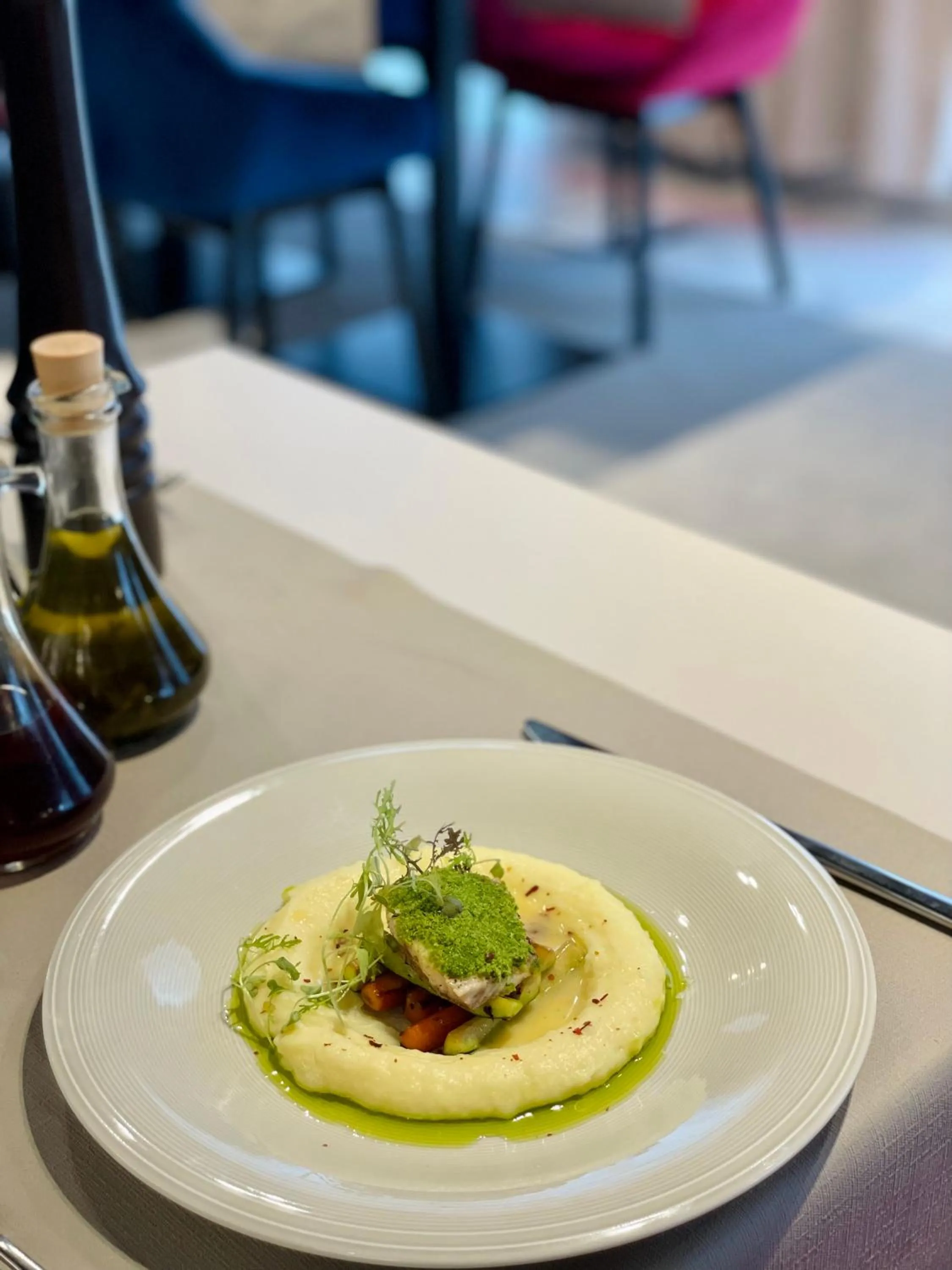 Restaurant/places to eat in Hotel Arche Geologiczna