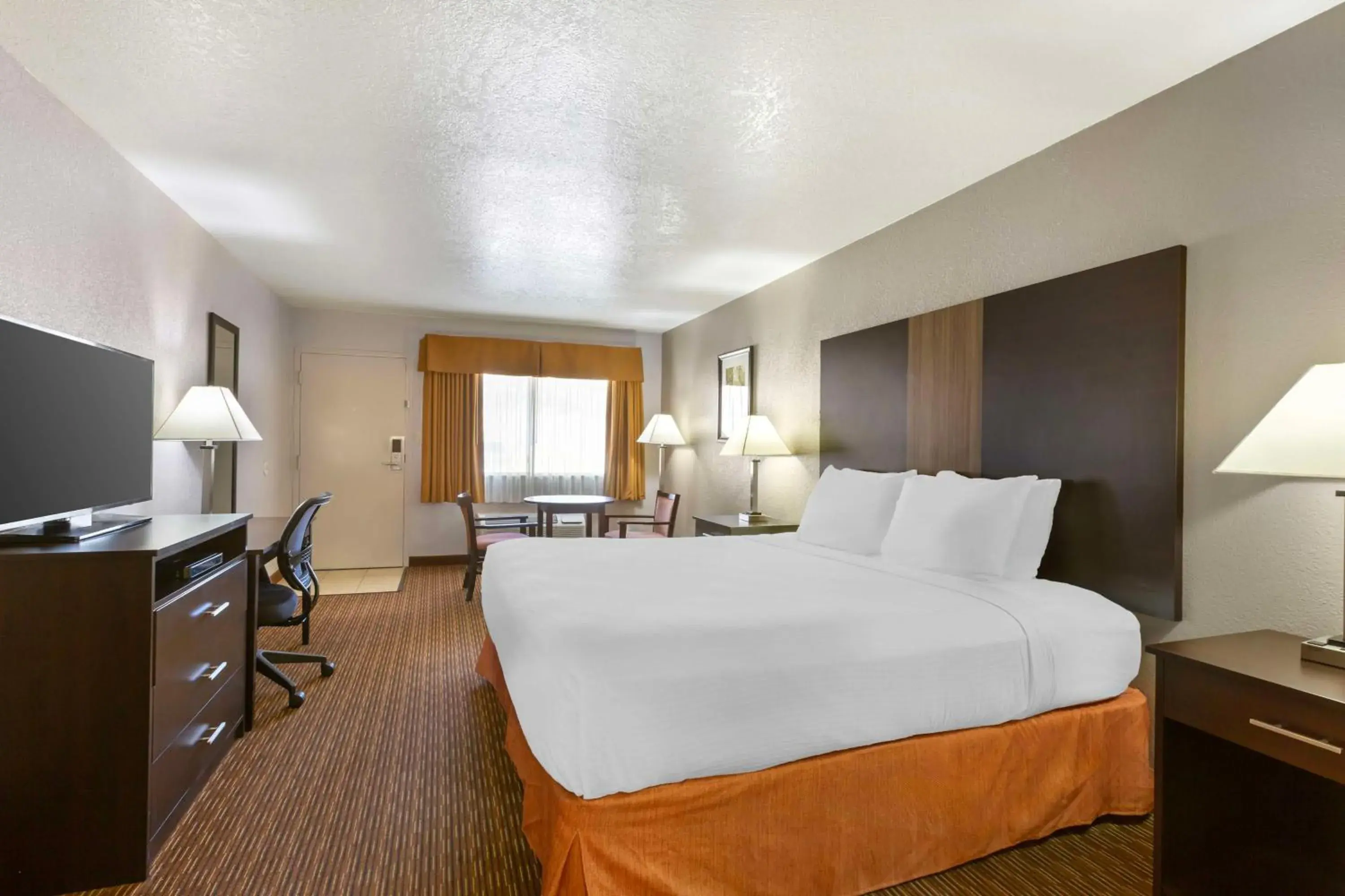 King Room in Best Western Sawmill Inn King Room in Best Western Sawmill Inn