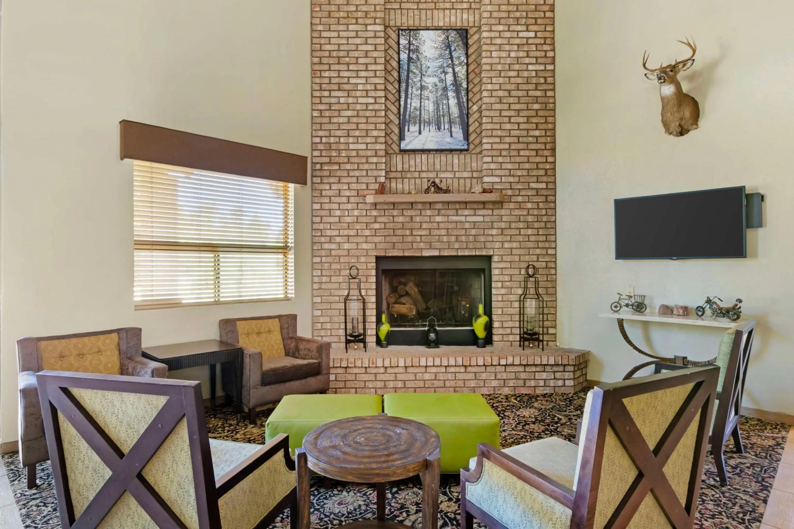 Lobby or reception in Best Western Sawmill Inn