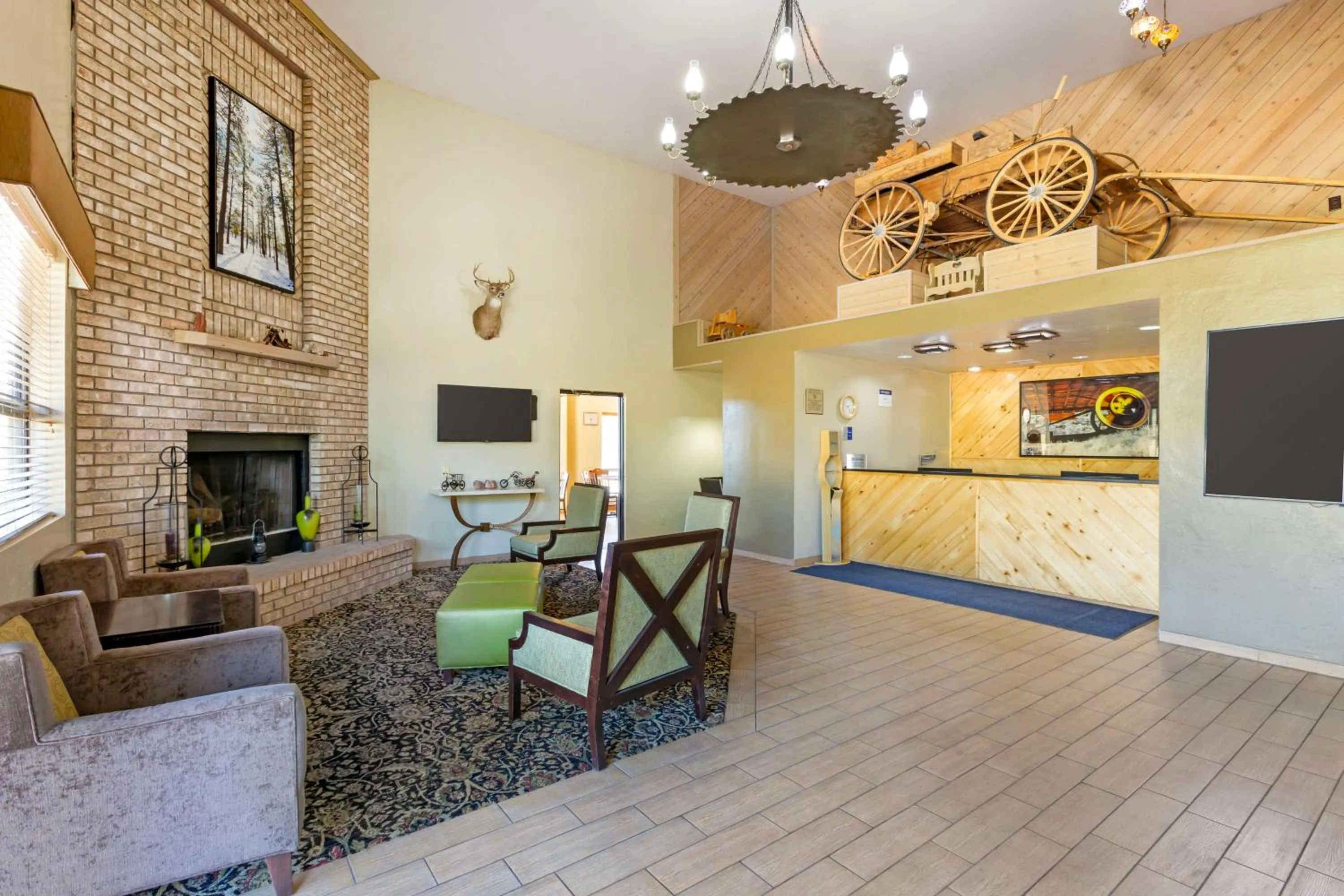 Lobby or reception in Best Western Sawmill Inn