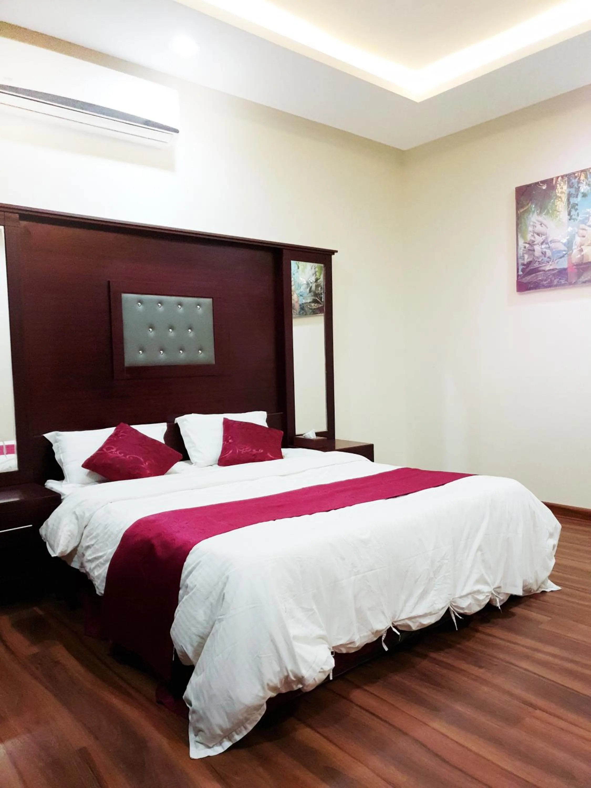 Bedroom, Bed in هذه ليلتي فرع اليرموك- This Lailaty Al Yarmouk Branch