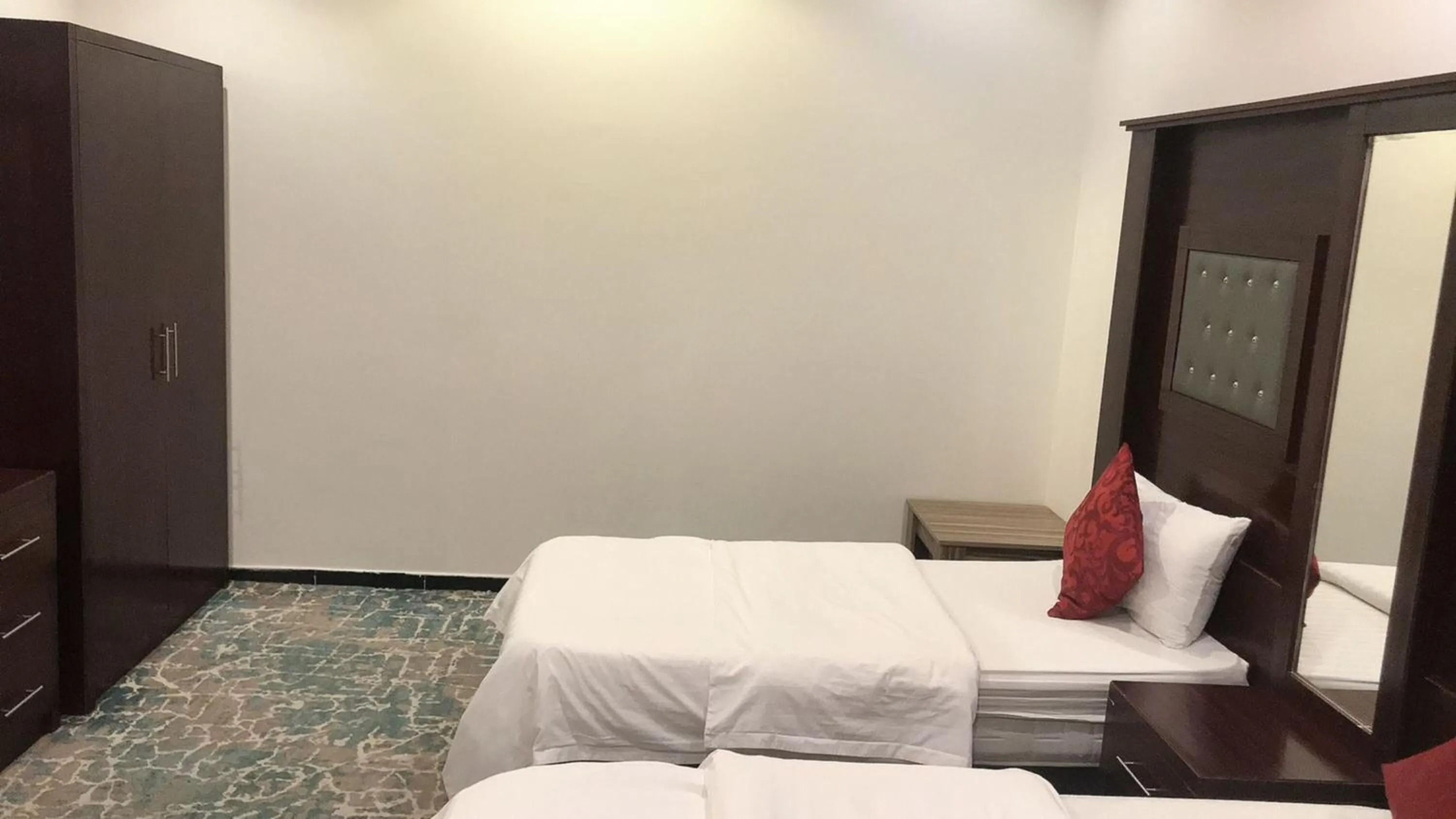 Bed in هذه ليلتي فرع اليرموك- This Lailaty Al Yarmouk Branch