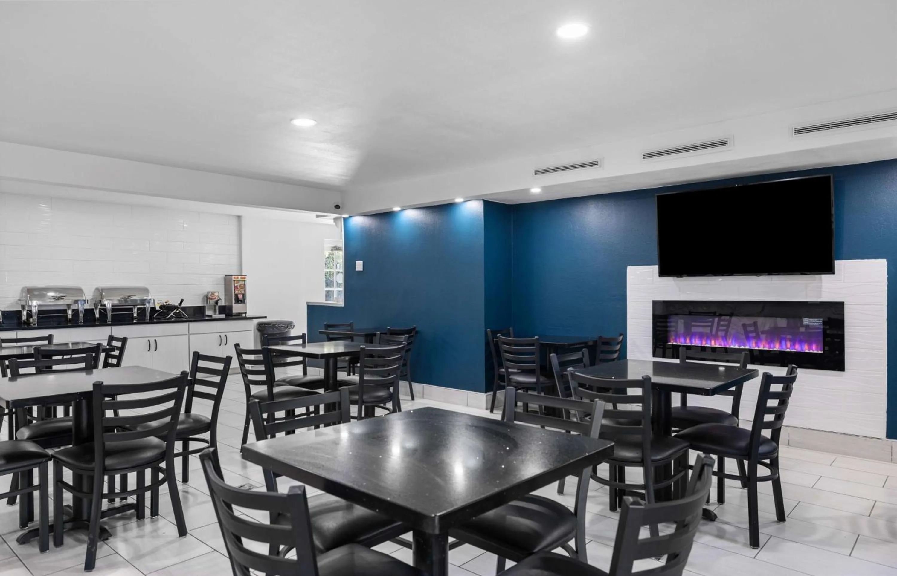 Breakfast in La Quinta Inn by Wyndham Stockton