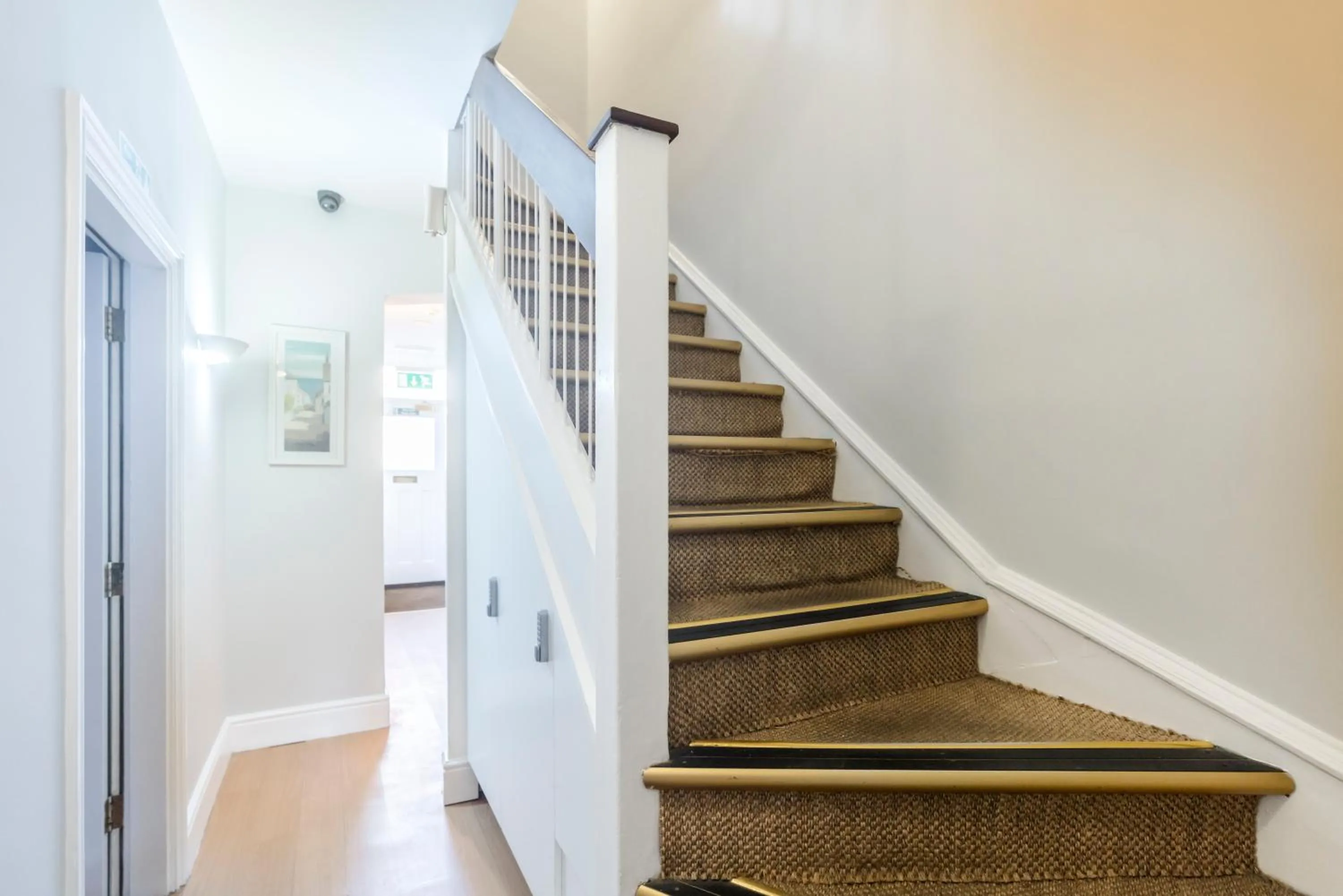 1 Riverside Apartments