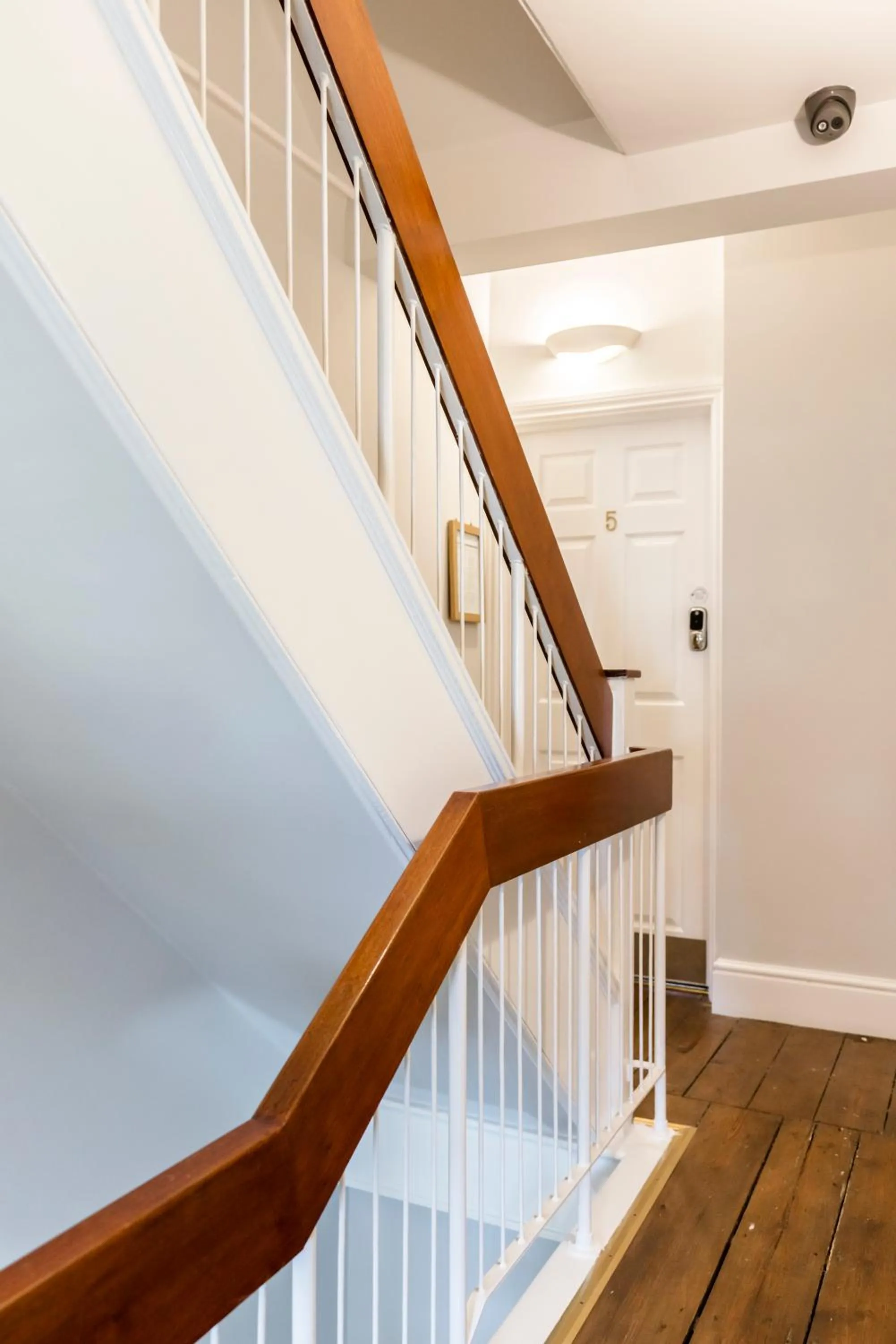 1 Riverside Apartments