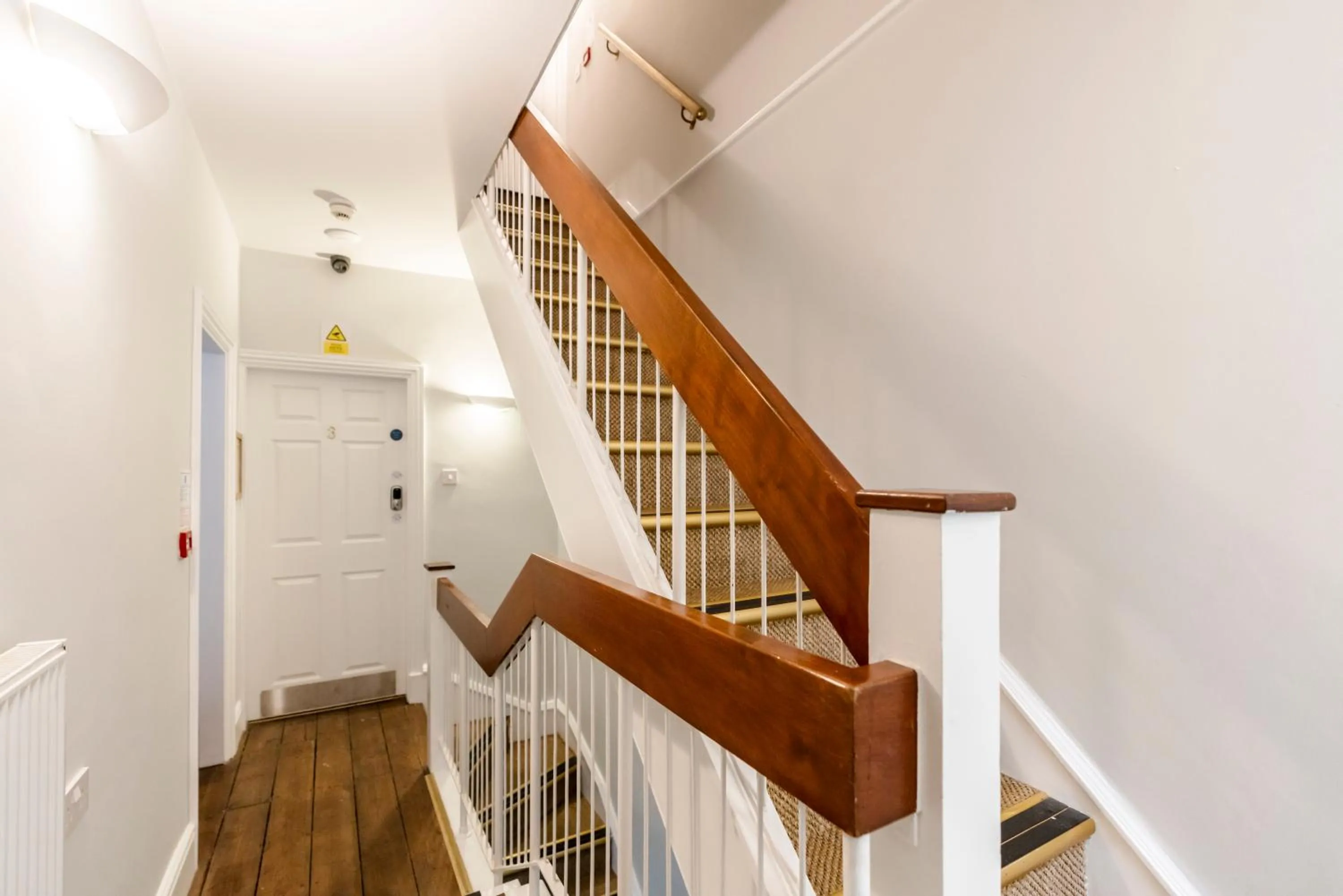 1 Riverside Apartments