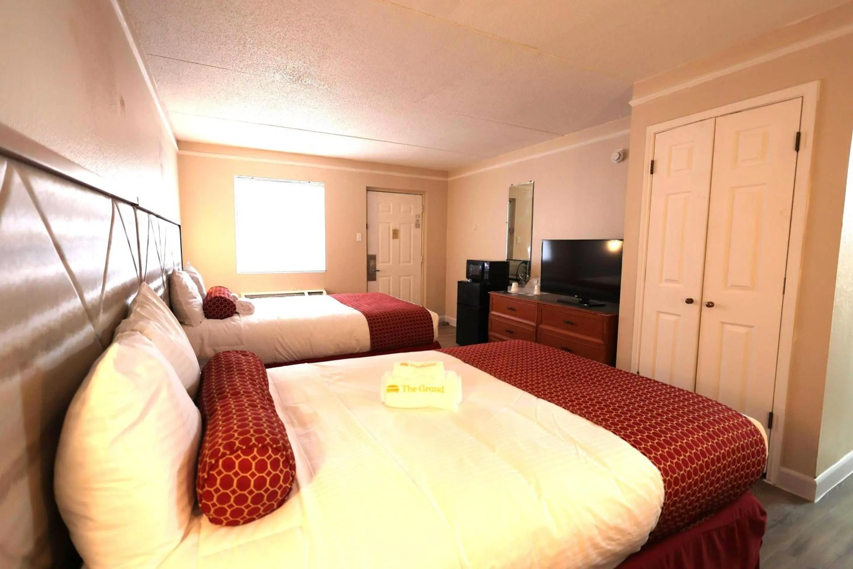 Bedroom, Bed in The Grand by Capital O Texarkana I-30
